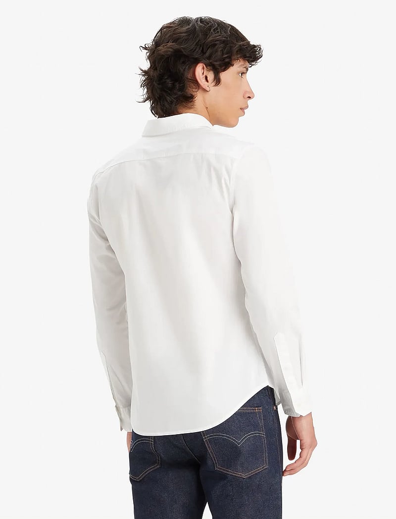 Levi's® - LS BATTERY HM SHIRT SLIM BRIGH - vabaajasärgid - whites - 4