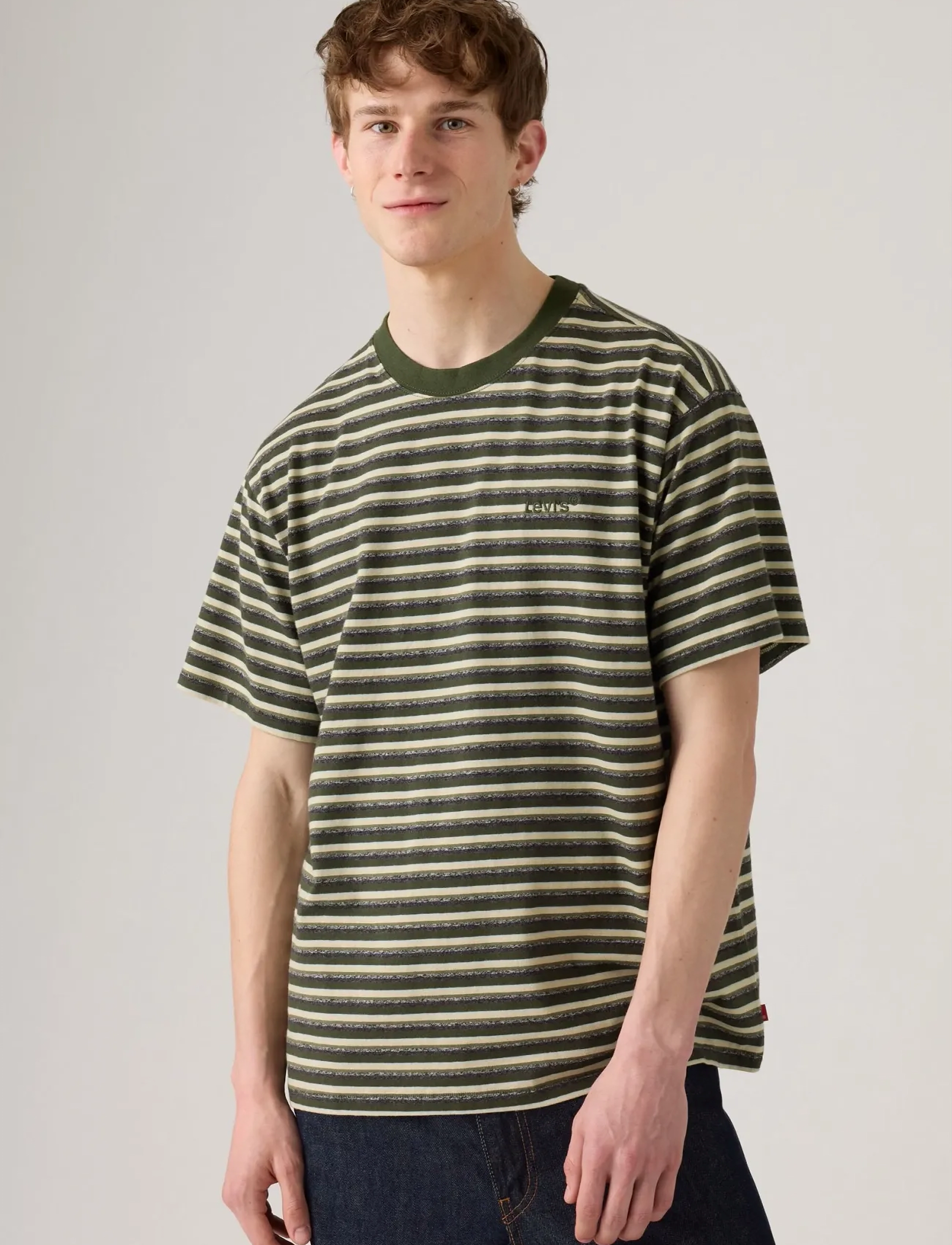 Levi's® RED TAB VINTAGE TEE WHITAKER S - Deals - GREENS / green