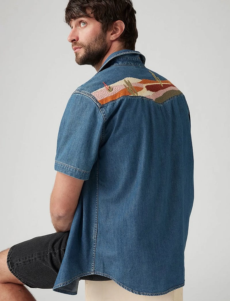 Levi's® - SS RELAXED FIT WESTERN HUCKLEB - teksasärgid - med indigo - worn in - 0