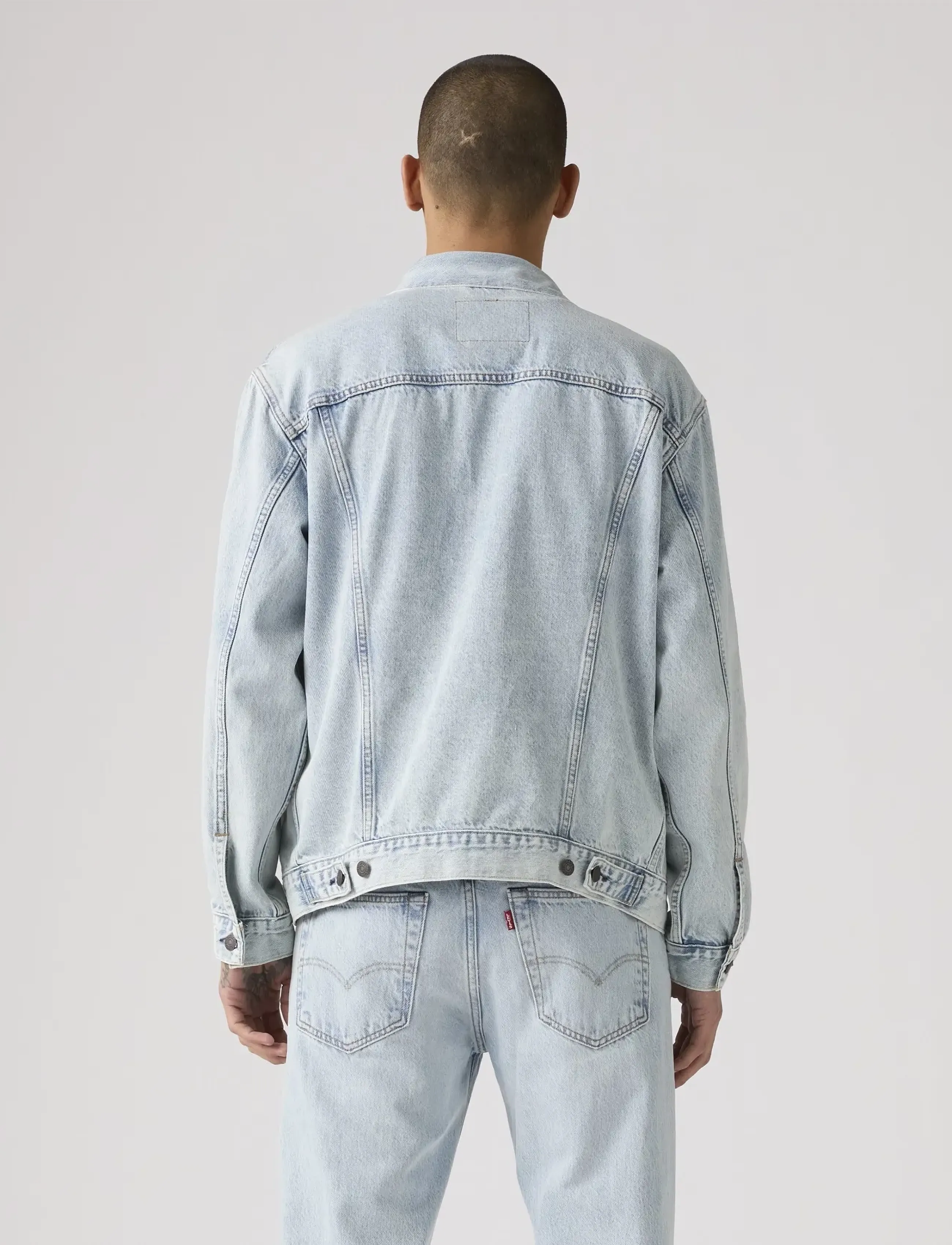 Levi's® - RELAXED FIT TRUCKER BRIGHTSIDE - unlined denim jackets - light indigo - worn in - 3