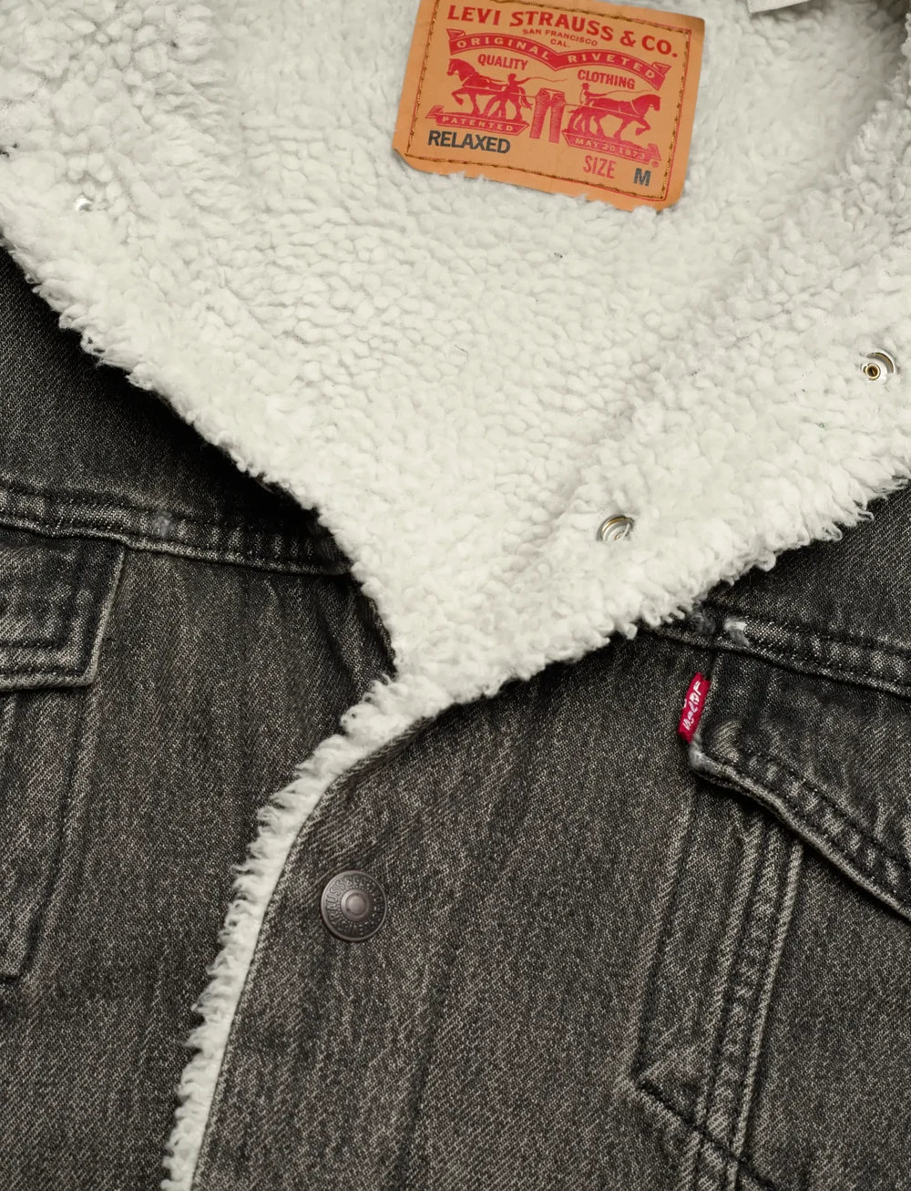 Levi's® - RELAXED FIT SHERPA TRKR SALT L - gefütterte denimjacken - blacks - 4