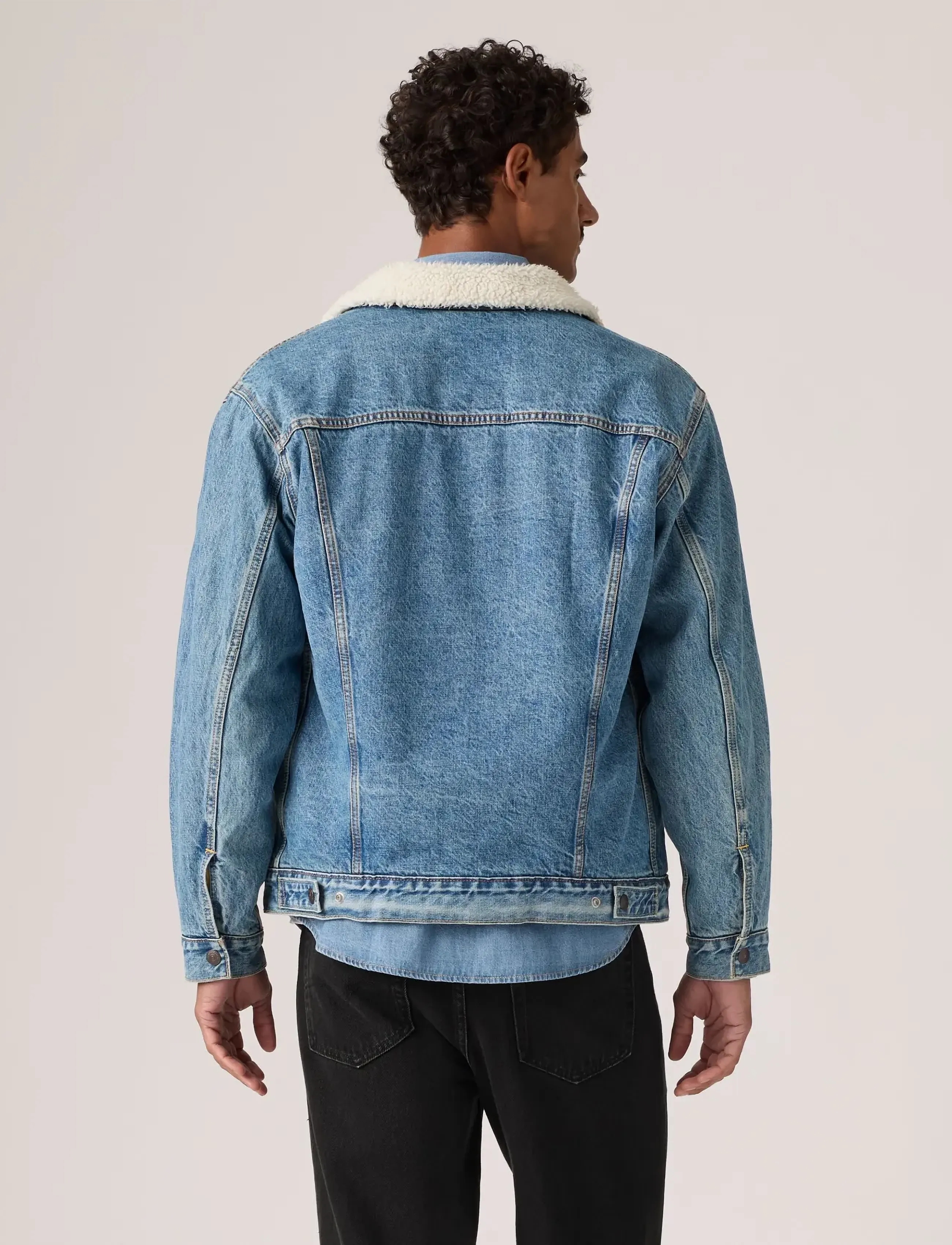 Levi's® - RELAXED FIT SHERPA TRKR WASHED - med indigo - worn in - 4