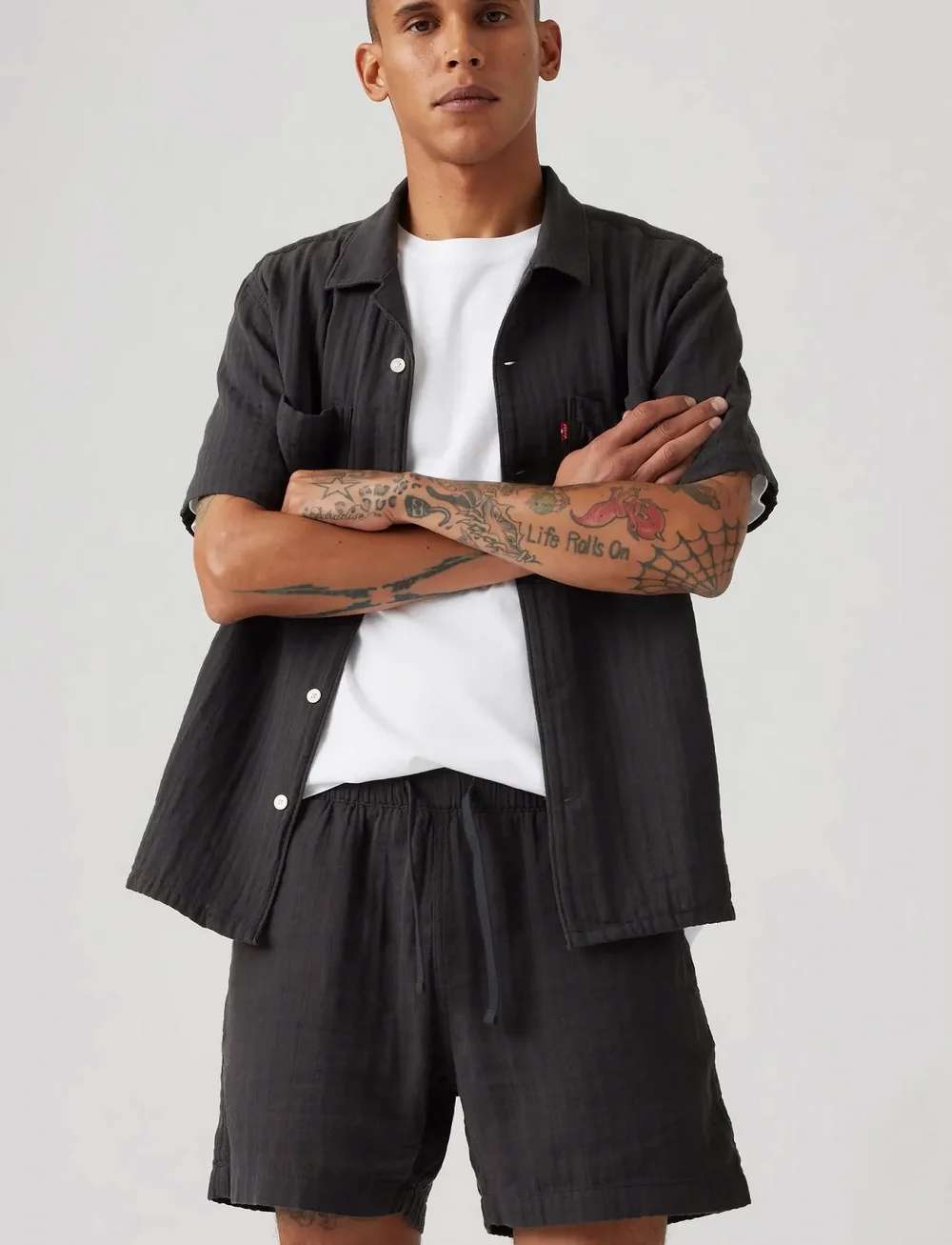 Levi's® - THE STANDARD CAMP SHIRT DARK P - kurzarmhemden - blacks - 0