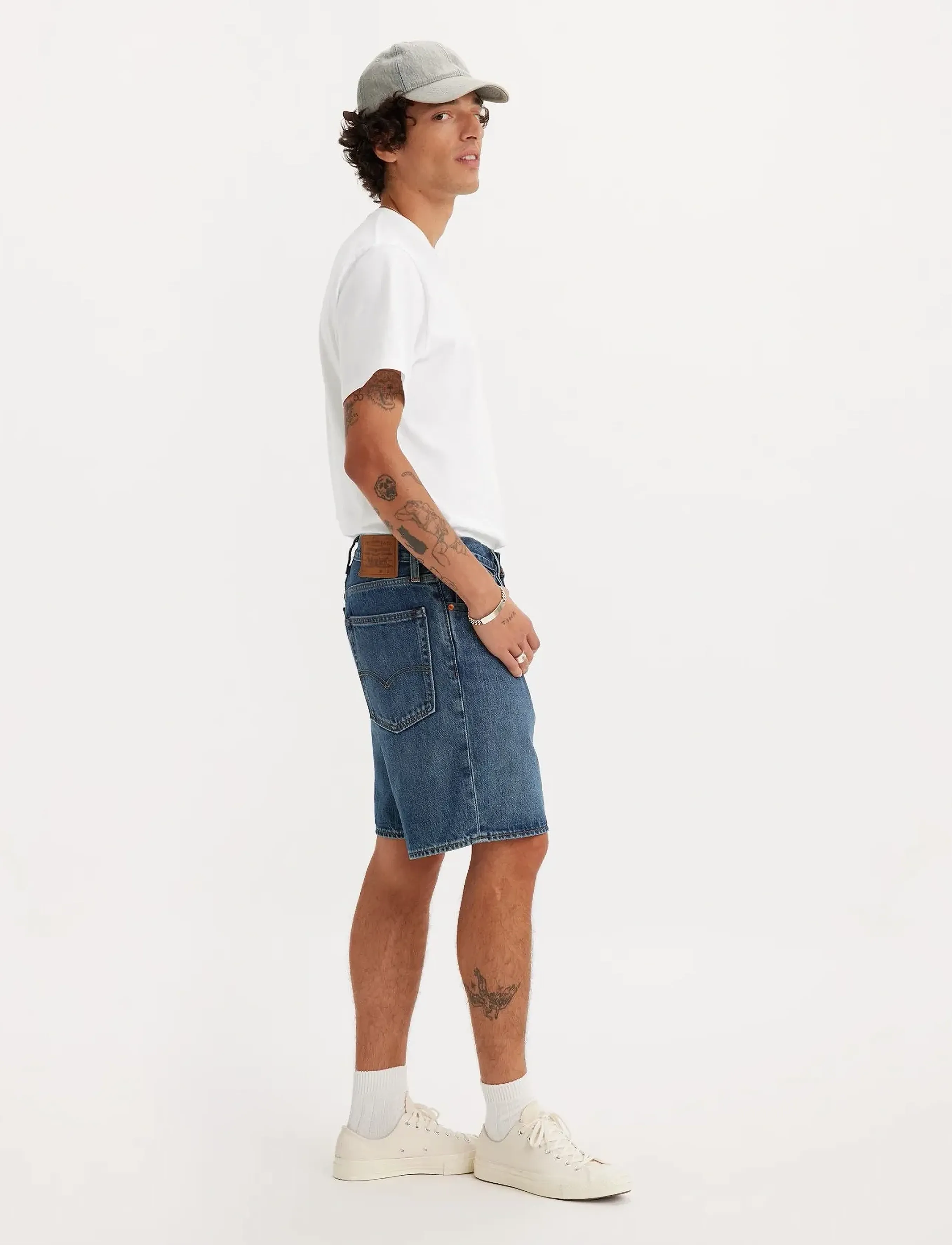 Levi's® - 468 LOOSE SHORTS PICNIC FRIEND - jeans shorts - dark indigo - worn in - 3