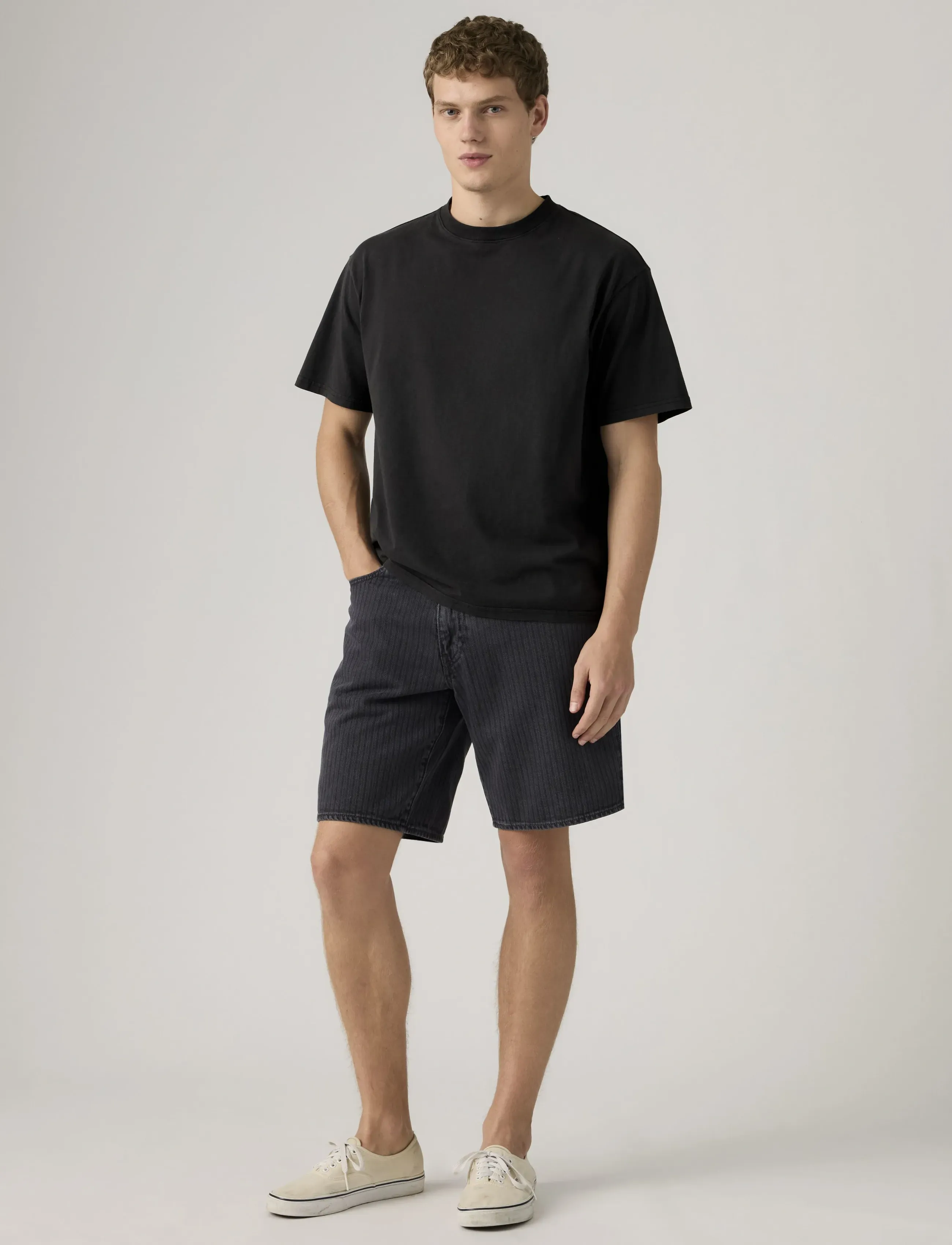 Levi's 468 Loose Shorts Onyx Badge Od, 29, Black, Shorts > Denim Shorts, Herre