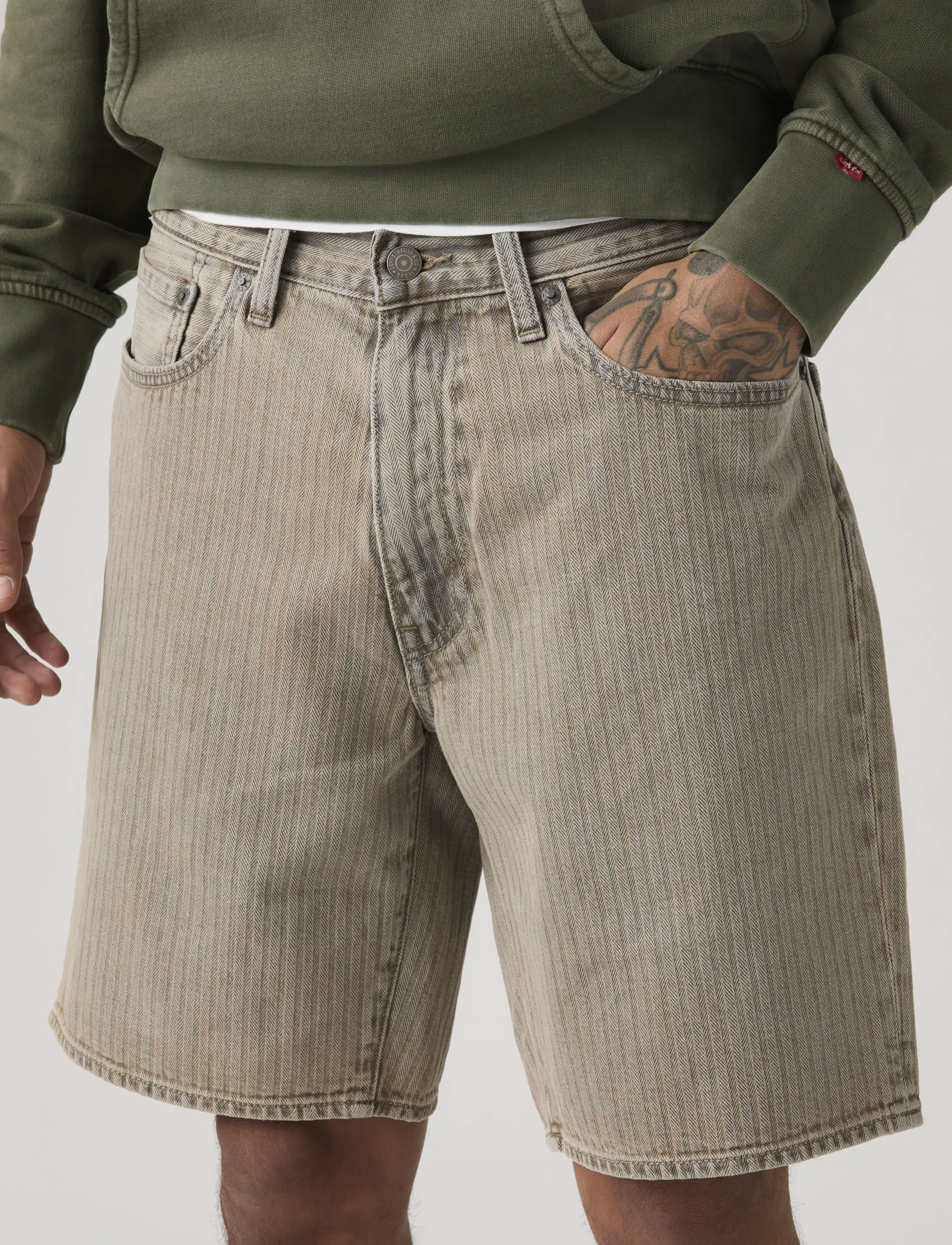 Levi's® - 468 LOOSE SHORTS UNIFORM BADGE - jorts - tans - 5
