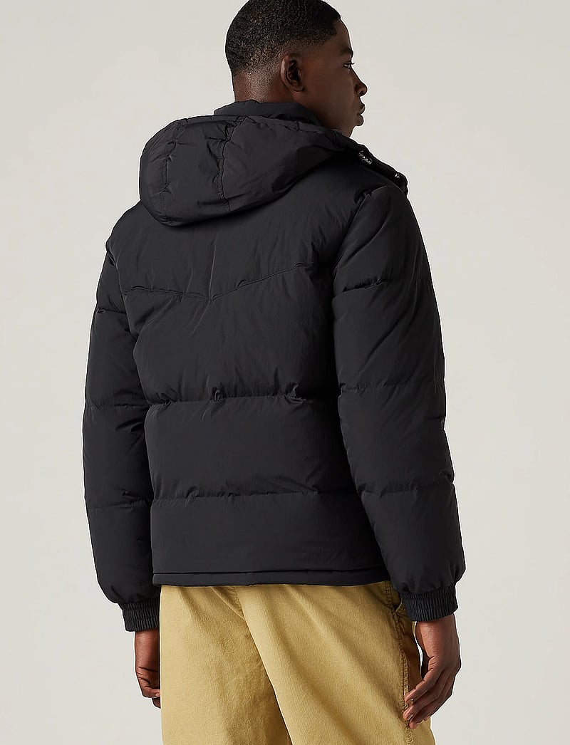 Levi's® - ROCKRIDGE SHORT PUFFER JET BLA - vinterjackor - jet black - 4