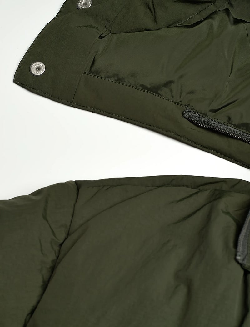 Levi's® - ROCKRIDGE SHORT PUFFER DUFFEL - talvitakit - greens - 5