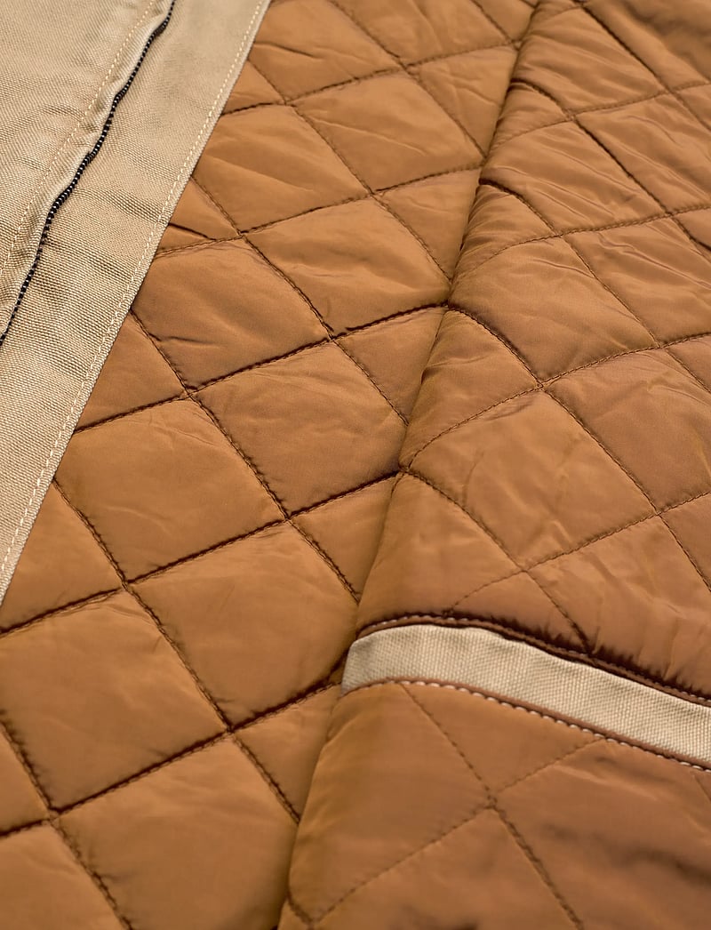 Levi's® - SANSOME VEST TIGERS EYE - västar - browns - 4