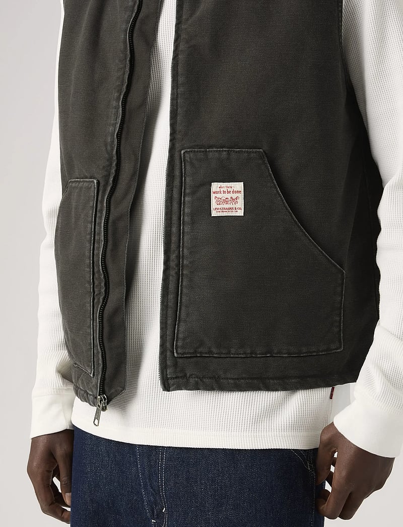 Levi's® - SANSOME VEST METEORITE - vests - blacks - 4