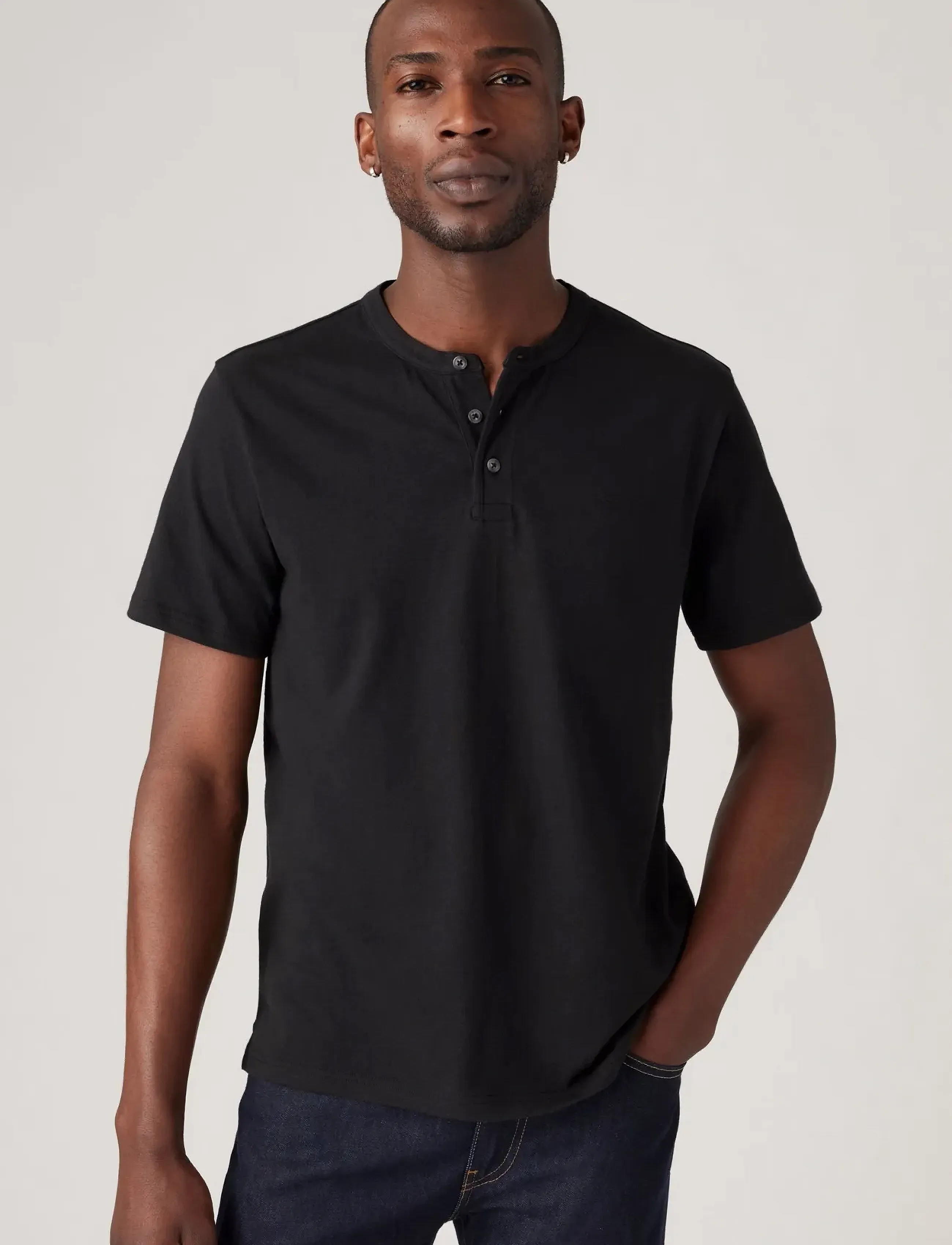 Levi's Ss Hm Henley Mineral Black, S, T-shirts, Schwarz - Short-sleeved, Männerswear