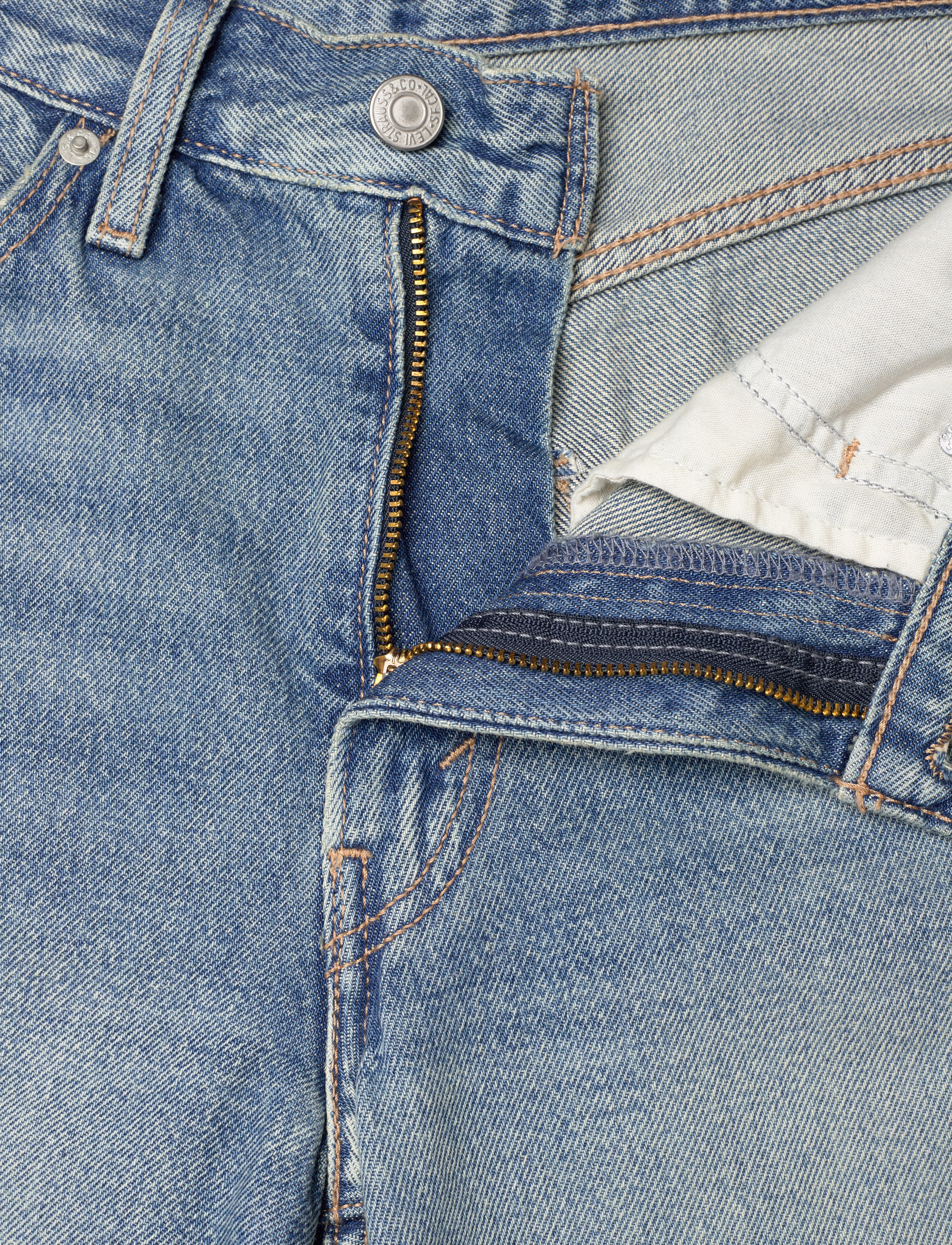 Levi's® - 94 BAGGY SHORT ROLL IT UP CLEA - light indigo - worn in - 5