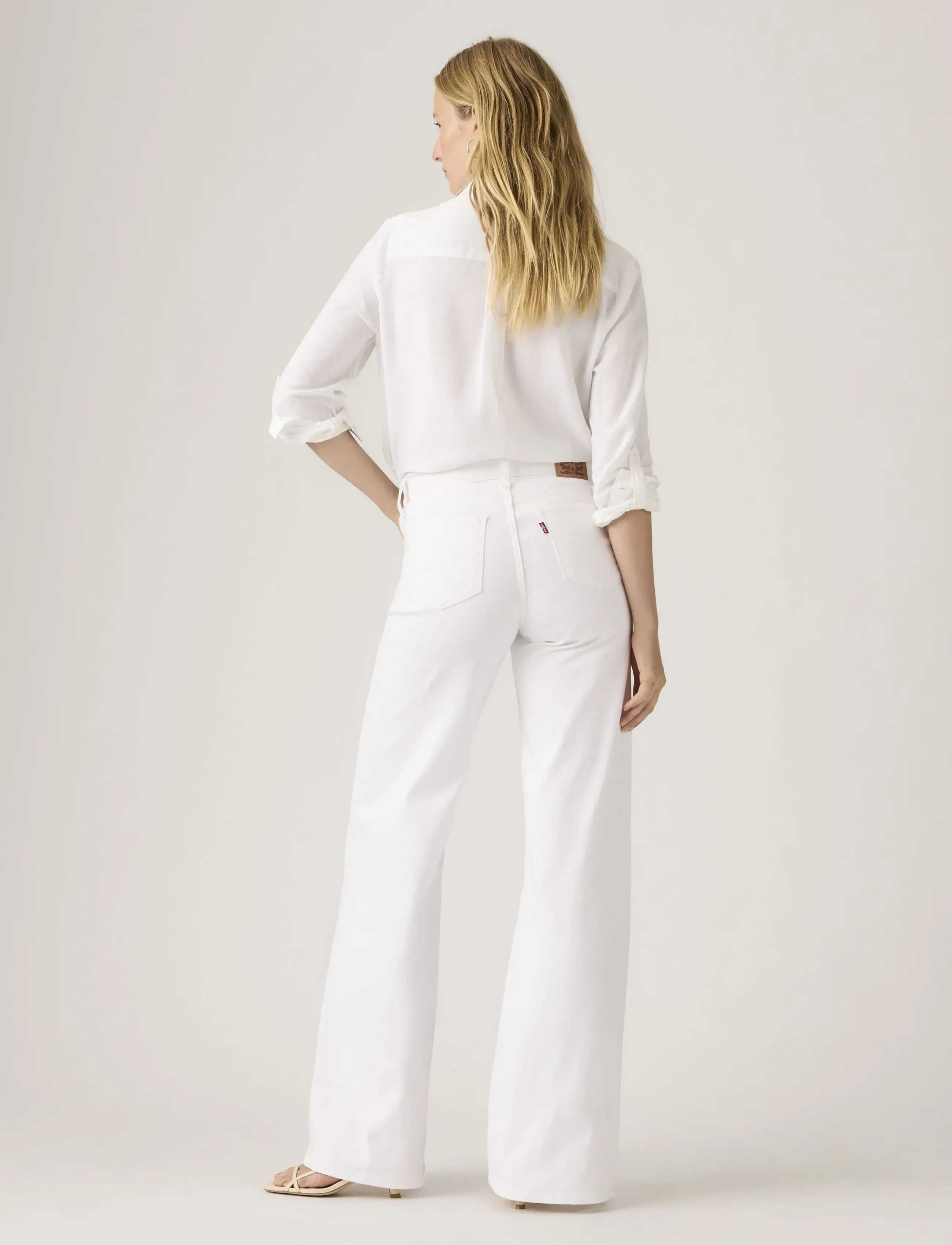 Levi's® - 318 SHAPING WIDE LEG SOFT CLEA - hosen mit weitem bein - neutrals - 4