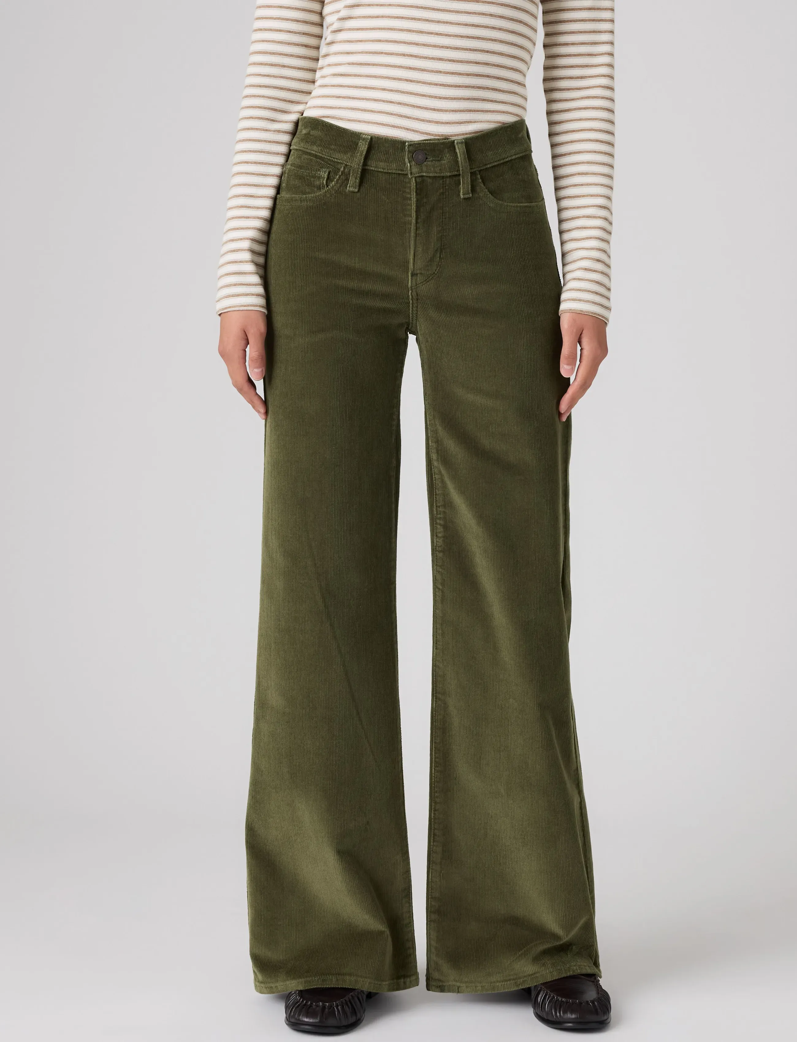 LEVIS ® 318 Shaping Wide Leg Olive Nig chinos dam – bild 4
