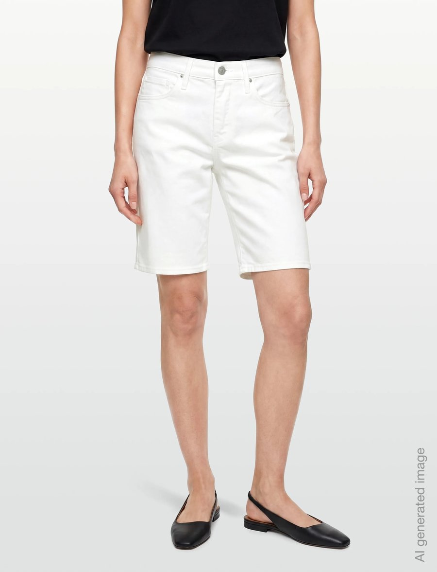 Levi's® - SHAPING BERMUDA CHALK WHITE - lühikesed teksapüksid - neutrals - 3