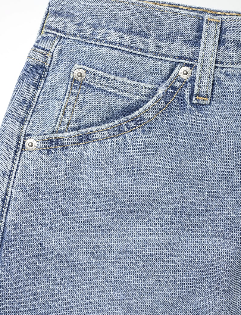 Levi's® - HR BACK SLIT SKIRT RIVETING CL - jeansröcke - light indigo - worn in - 5