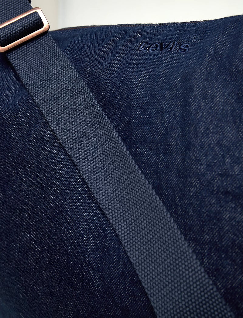 Levi's® - BROOKLYN XL SHOULDER BAG INDIG - speciella tillfällen - dark indigo - flat finish - 5