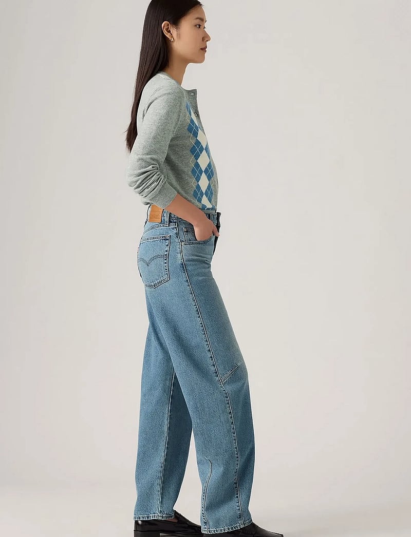 Levi's® - BAGGY DAD BARREL EASY DAYS BAR - barrel jeans - med indigo - worn in - 3