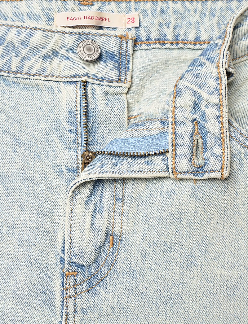 Levi's® - BAGGY DAD BARREL CIELITO LINDO - barrel jeans - light indigo - worn in - 3