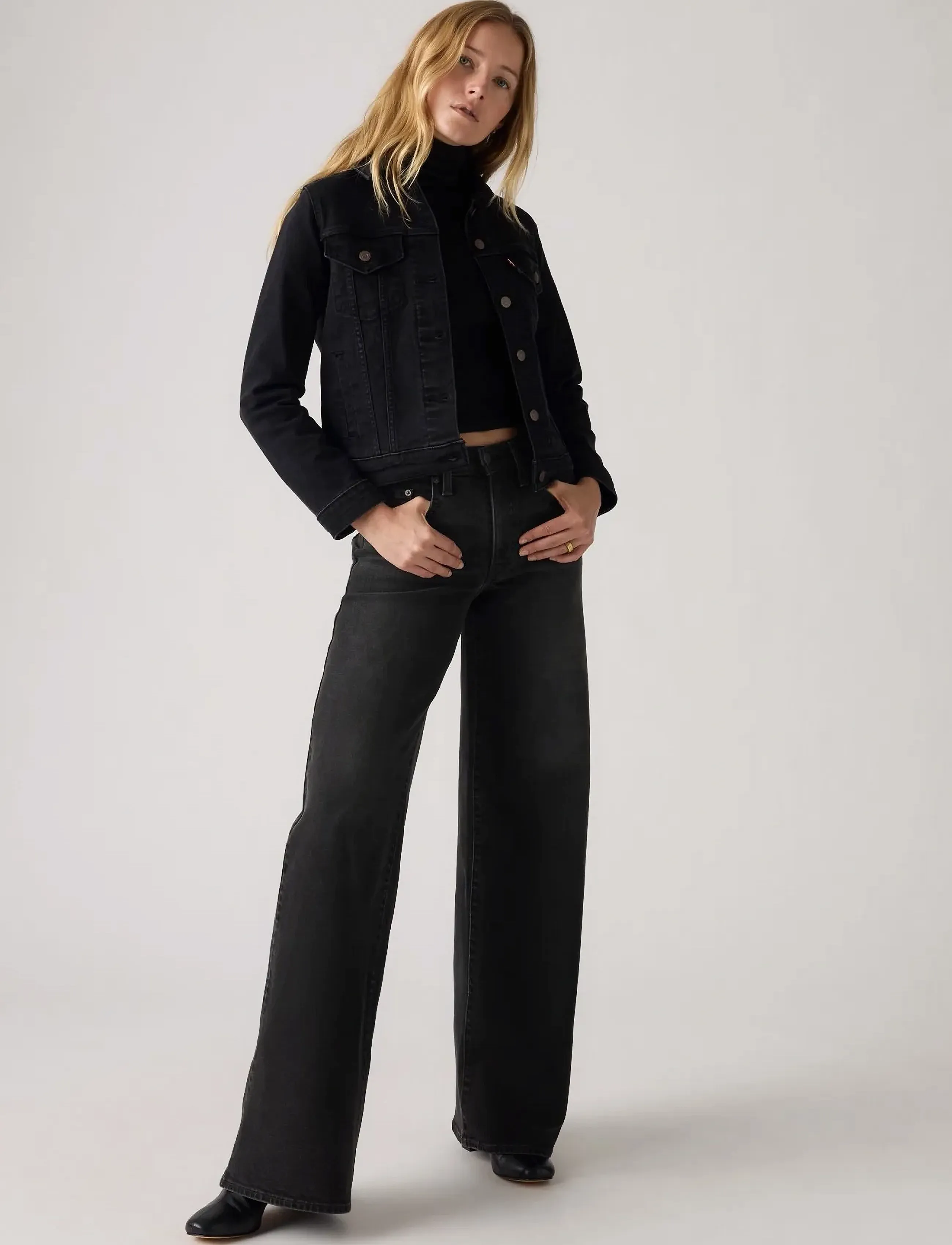 Levi's 728 Hr Wide Leg Rodeo Princess, 33 x 32, Black, Jeans > Flares, Dame