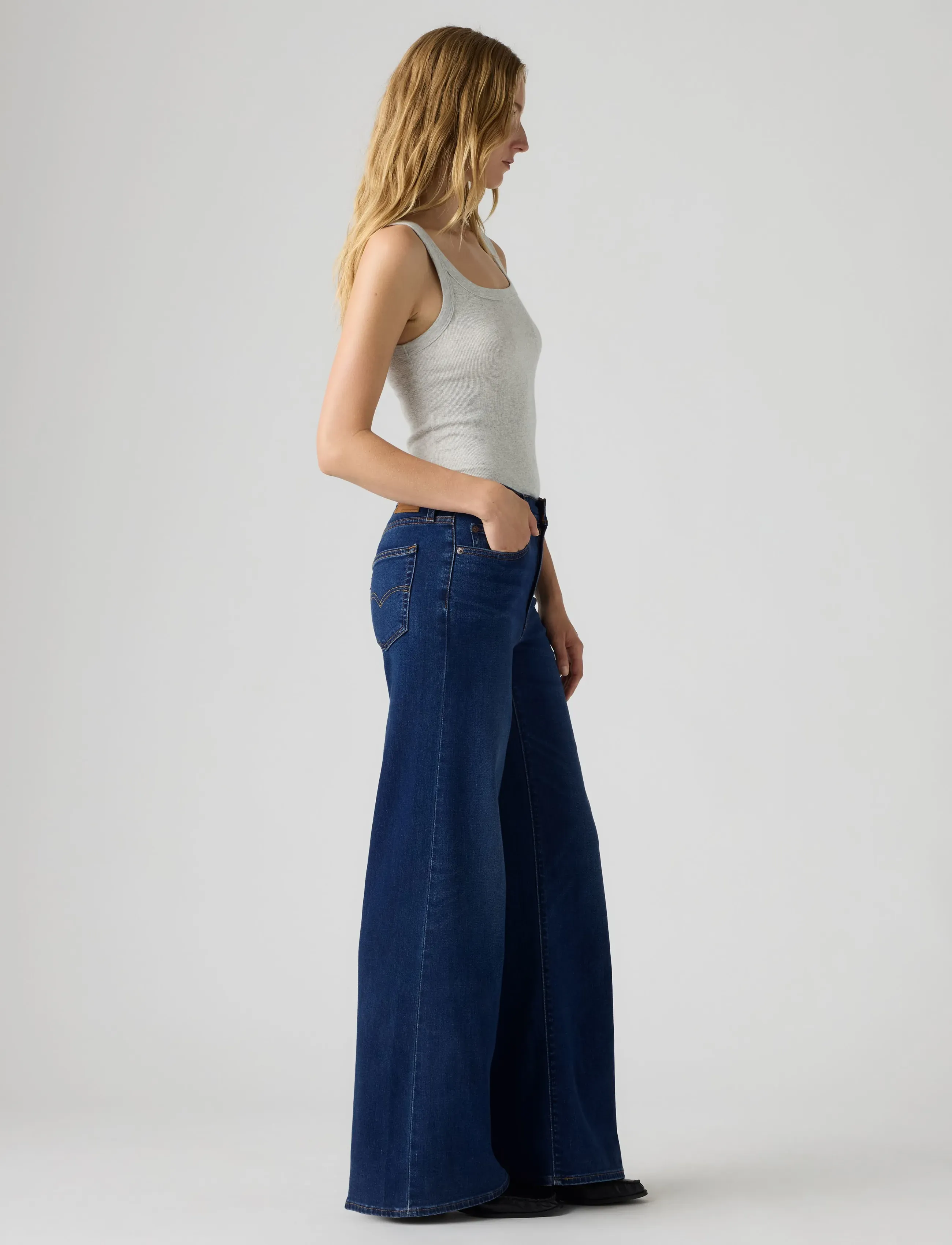 LEVIS ® 728 Hr Wide Leg True Blue Dark vida jeans dam – bild 6