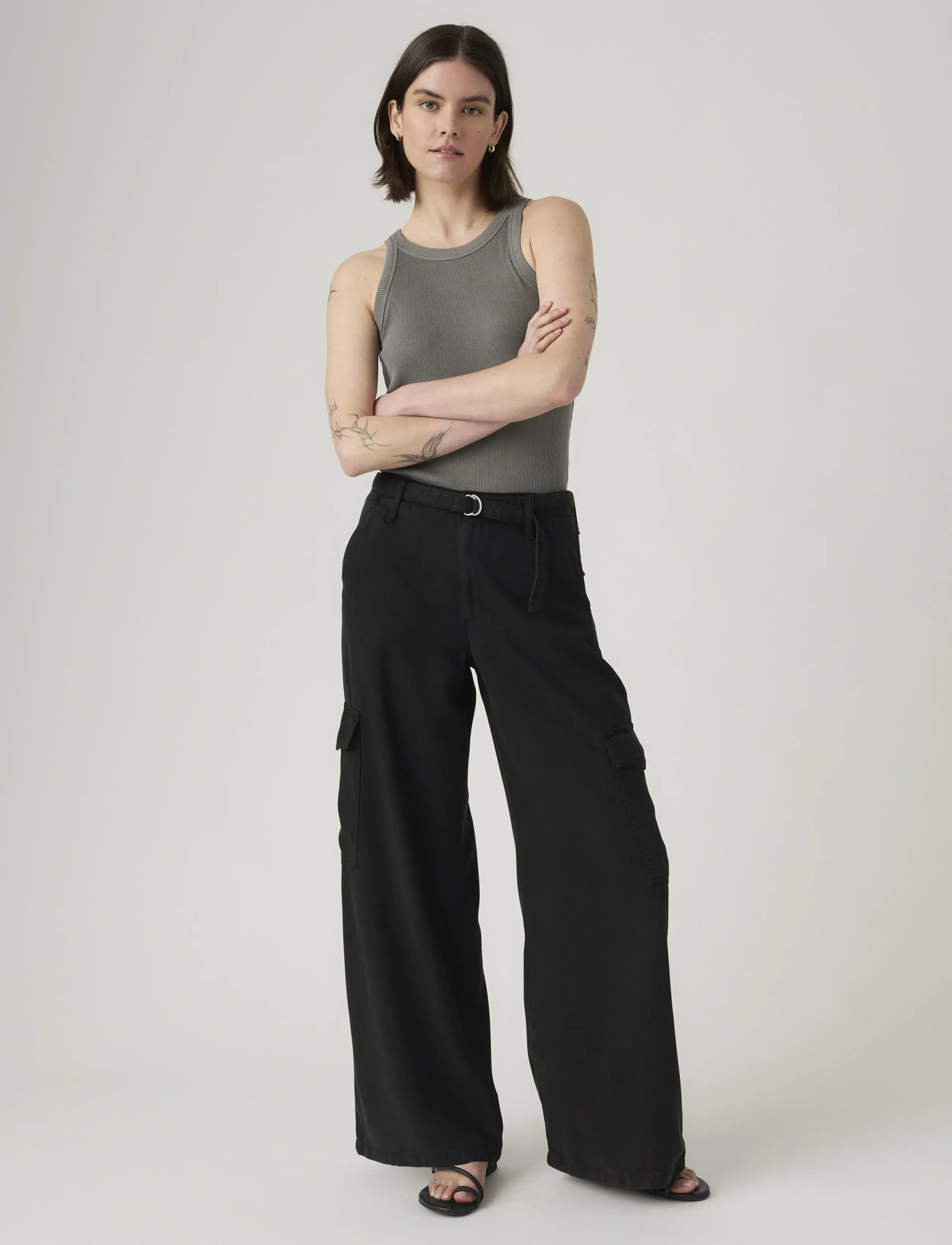 Levi's Baggy Dad Cargo Drapey Caviar, 26 x 32, Black, Bukser > Cargo-Bukser, Dame
