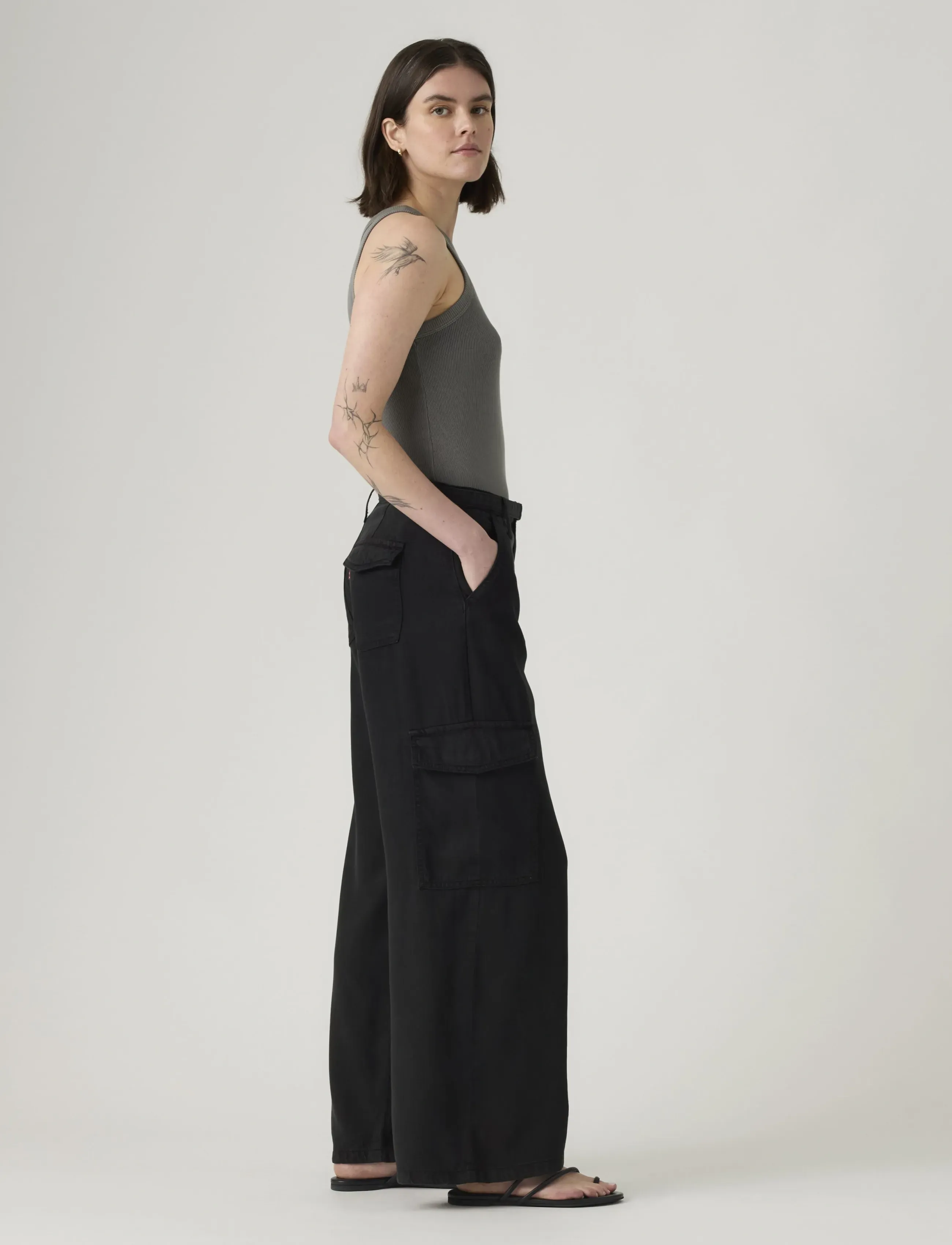 Levi's® - BAGGY DAD CARGO DRAPEY CAVIAR - cargo pants - blacks - 3