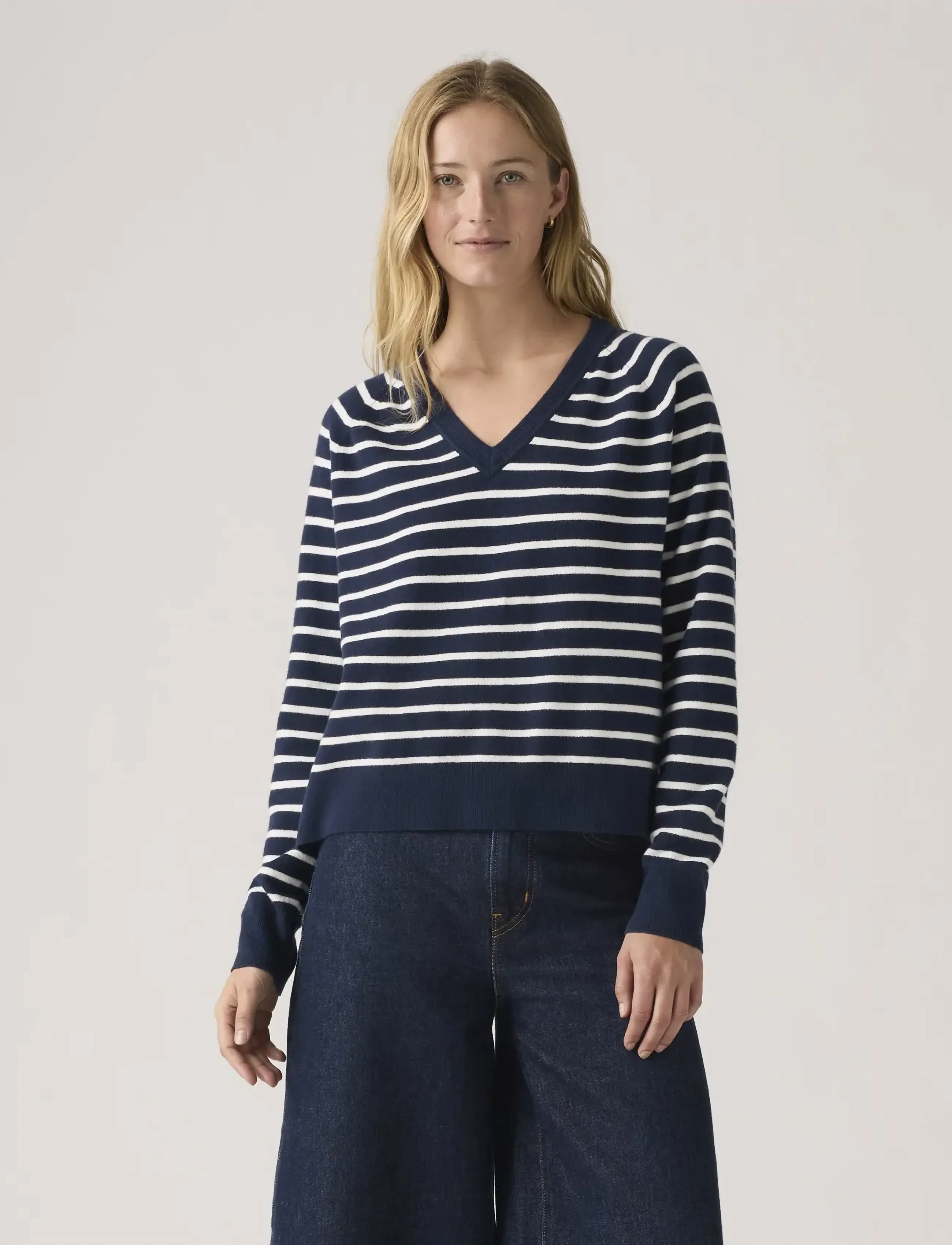 Levi's Super Soft Vneck Pullover Pari, XS, Knitwear, Marineblau - Jumpers, Frauen