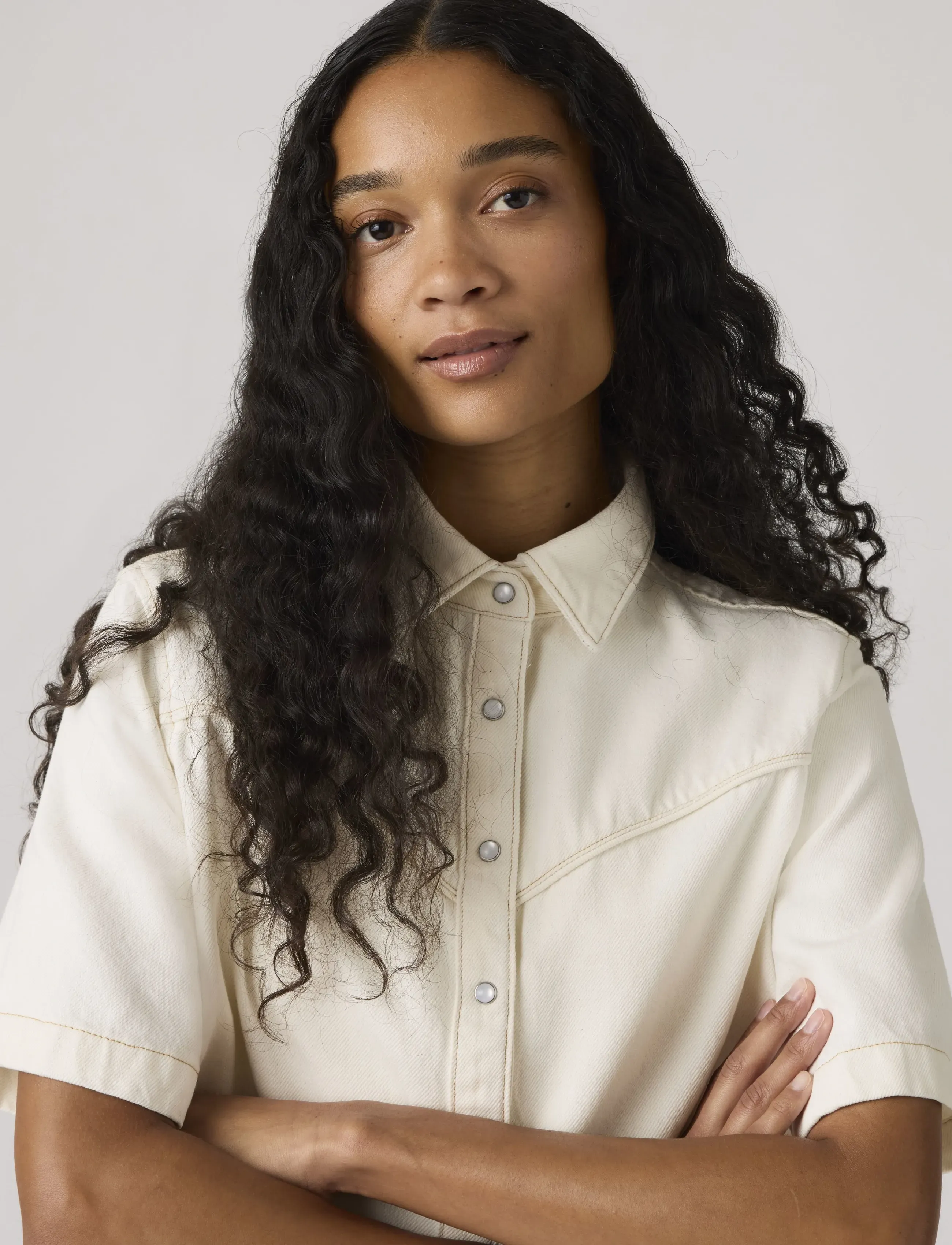 Levi's® - LOGAN SS DENIM SHIRT TRUTH SLI - denimskjorter - whites - 4