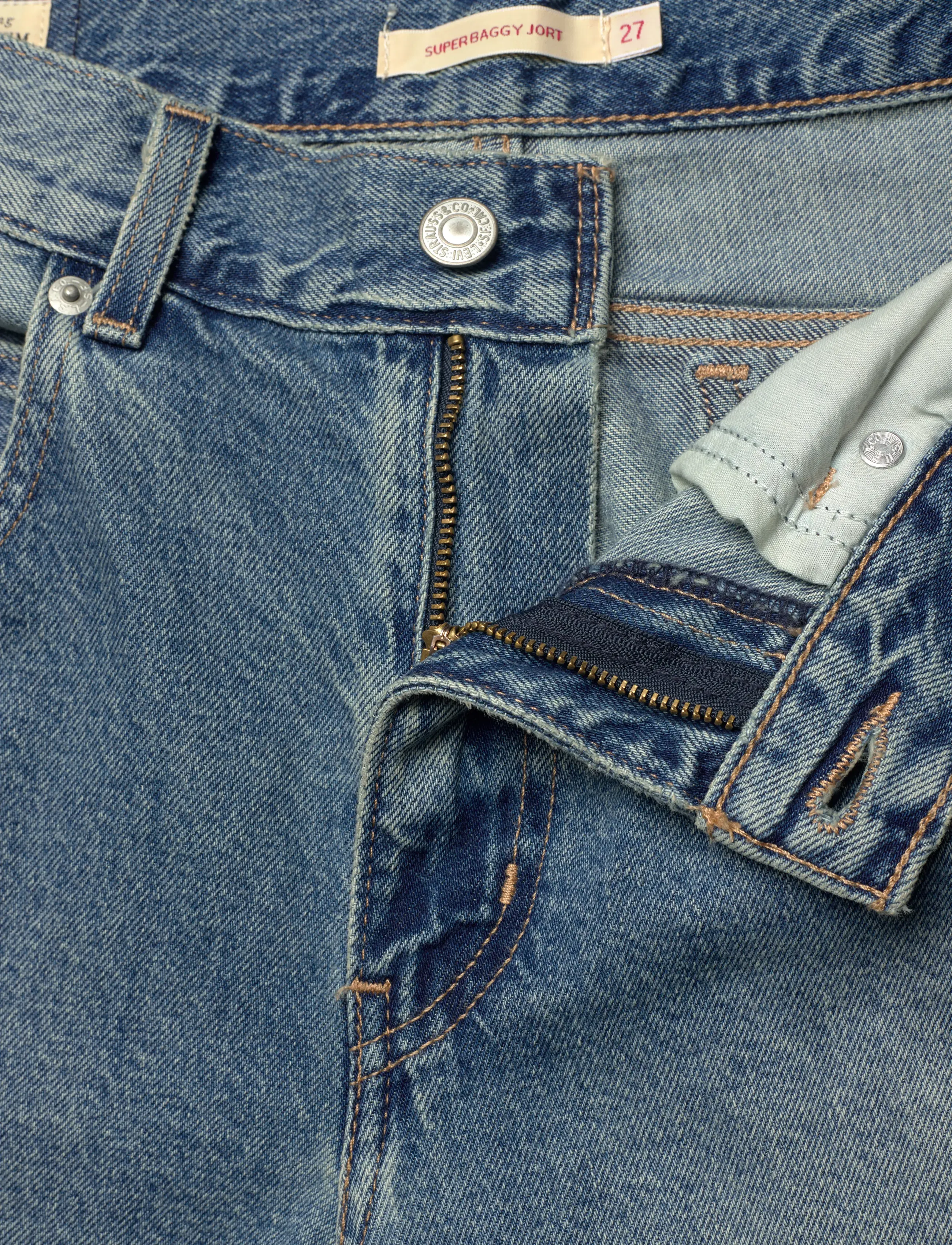 Levi's® - SUPER BAGGY JORT HAZY TIMES - jorts - med indigo - worn in - 3