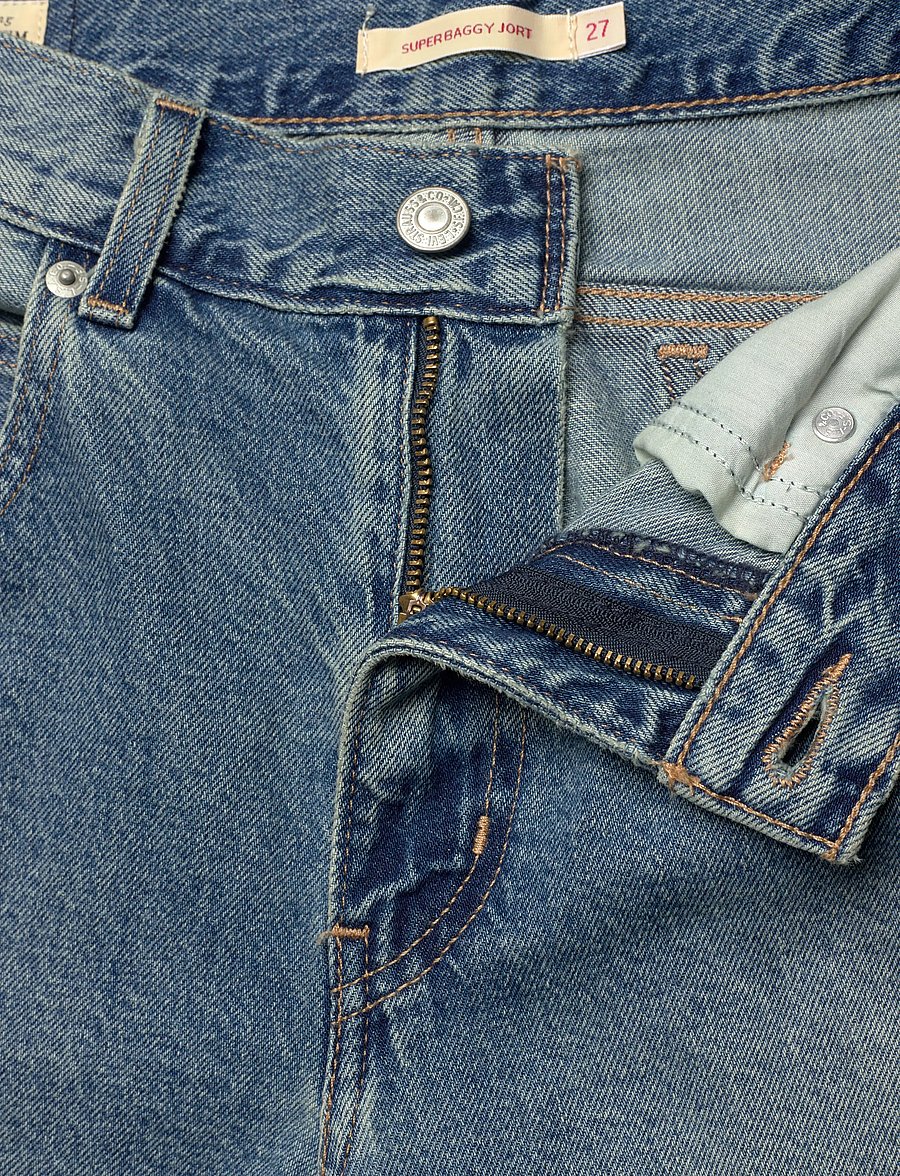 Levi's® - SUPER BAGGY JORT HAZY TIMES - jeansshorts - med indigo - worn in - 3