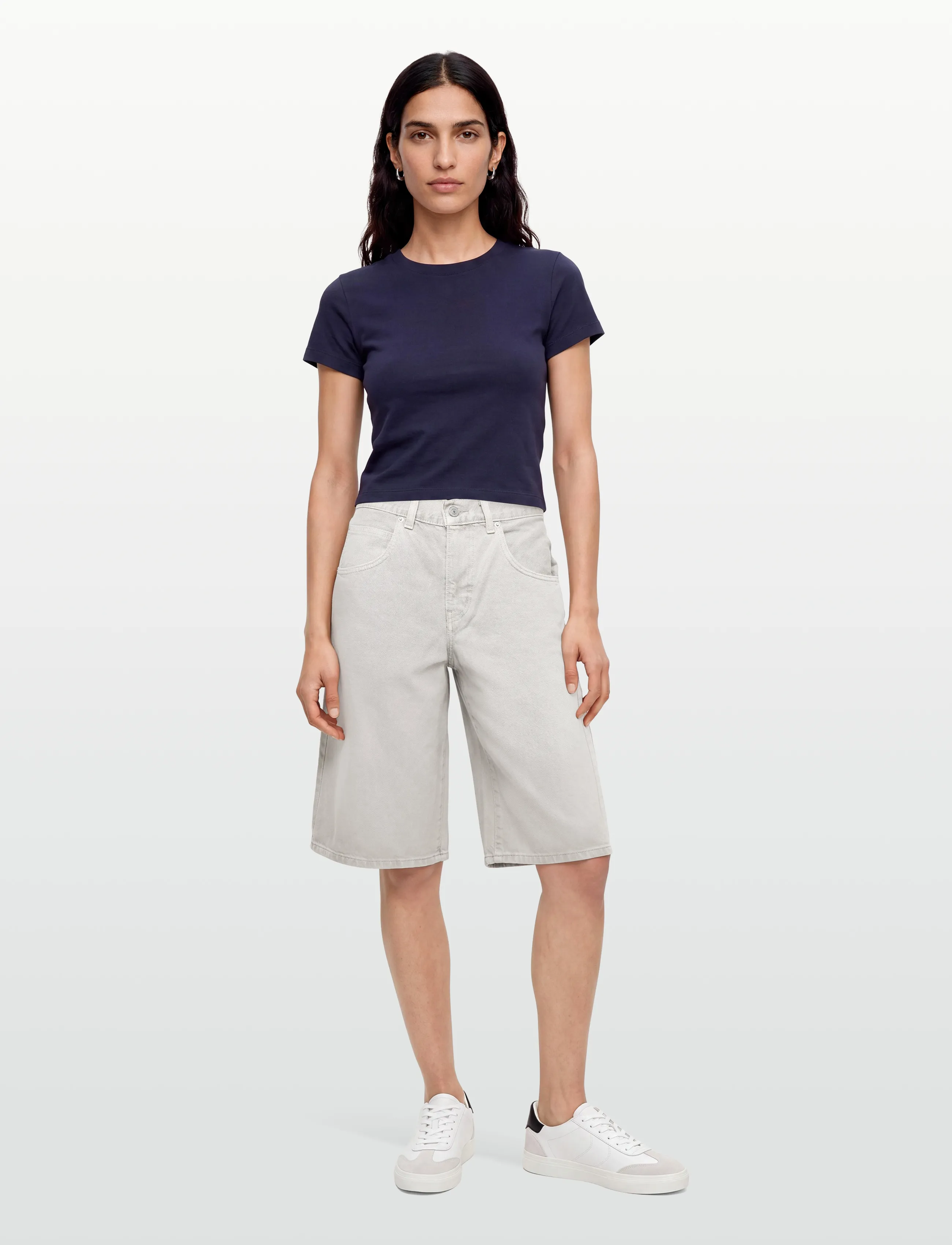 Levi's Super Baggy Jort Pebbled Path, 24, Shorts, Grau - Casual Frauen