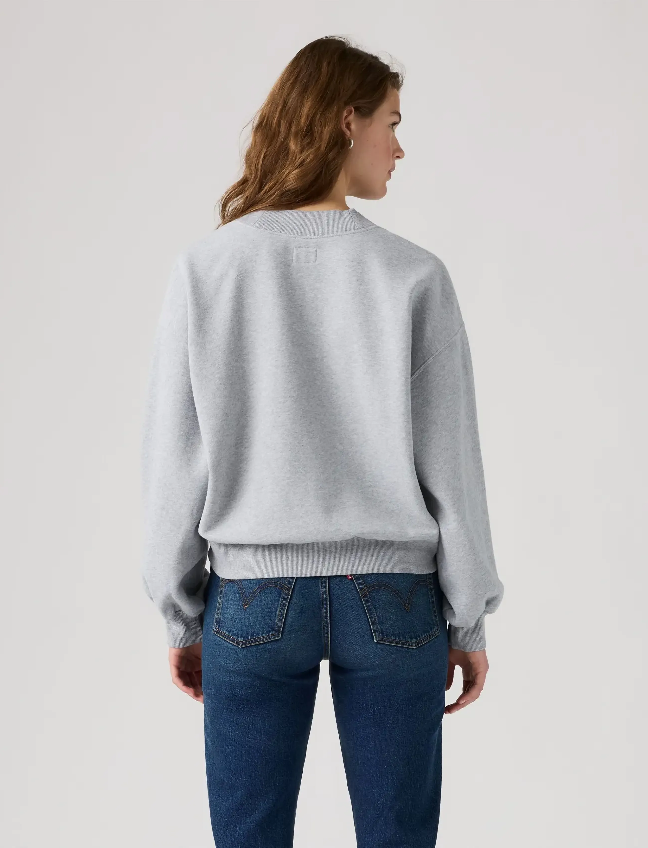Levi's® - VINTAGE VNECK SWEATSHIRT SILVE - sweatshirts - greys - 4
