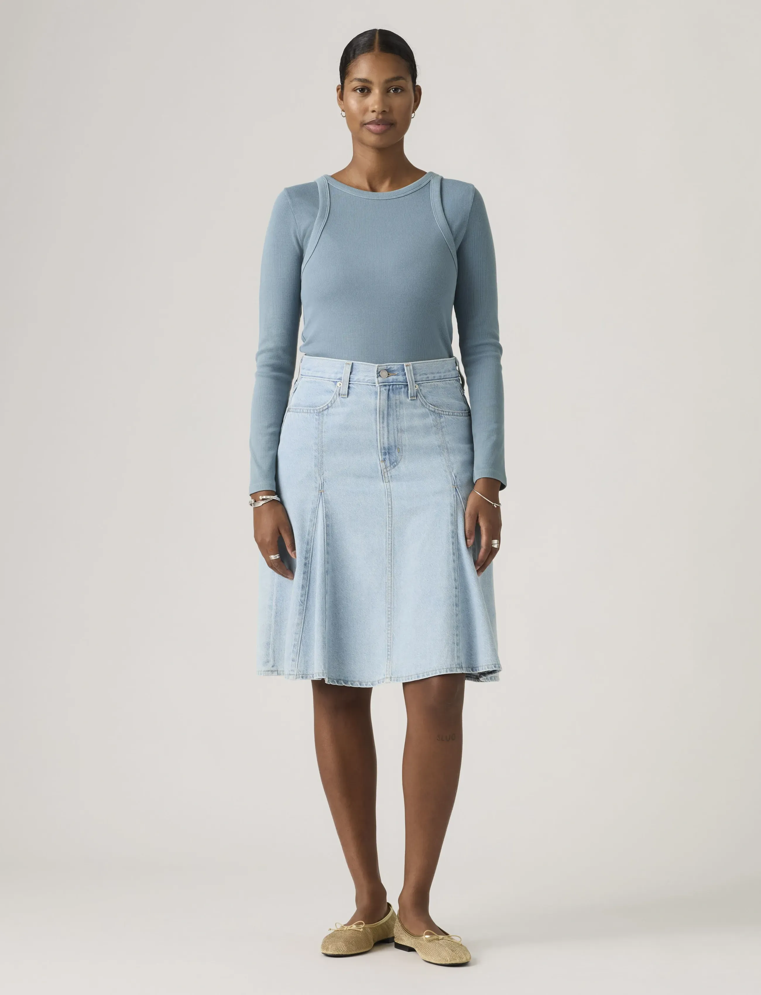 Levi's® GODET KNEE LENGTH SKIRT OF COU - Korte nederdele - MED INDIGO - FLAT FINISH / blue