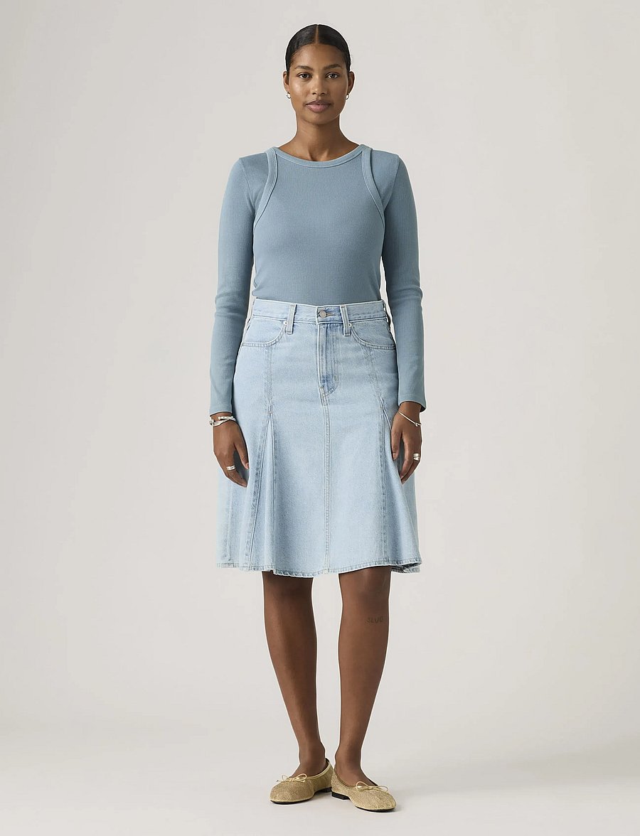 Levi's® - GODET KNEE LENGTH SKIRT OF COU - denim skirts - med indigo - flat finish - 0