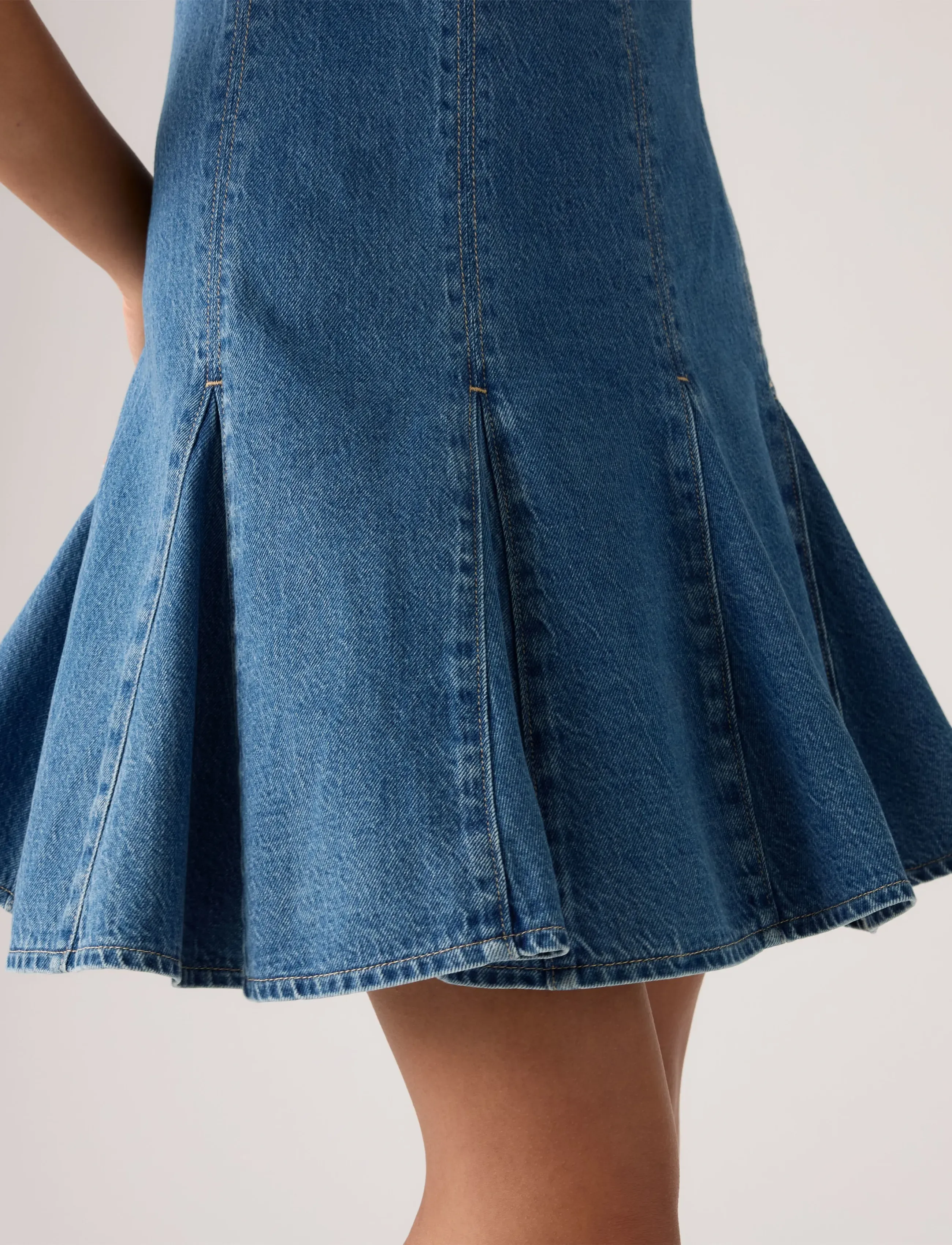 Levi's® - DENIM GODET DRESS GODET ALL DA - jeanskleider - med indigo - worn in - 4