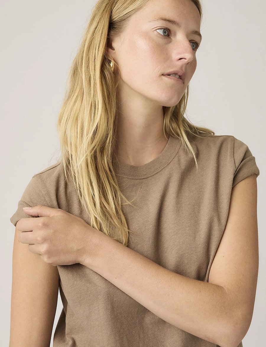 Levi's® - FAVORITE SLUB TEE PINE BARK - t-shirts - browns - 4