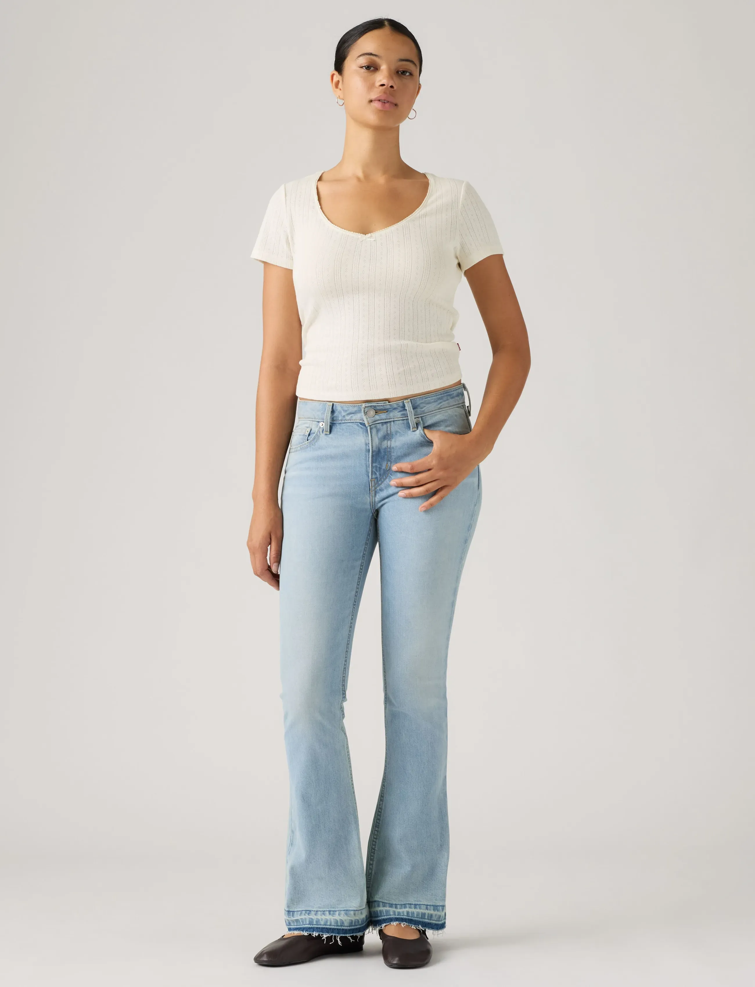 Levi's® - LOW SLIM BOOT BLUE SHUTTLE - alt laienevad teksad - light indigo - worn in - 3
