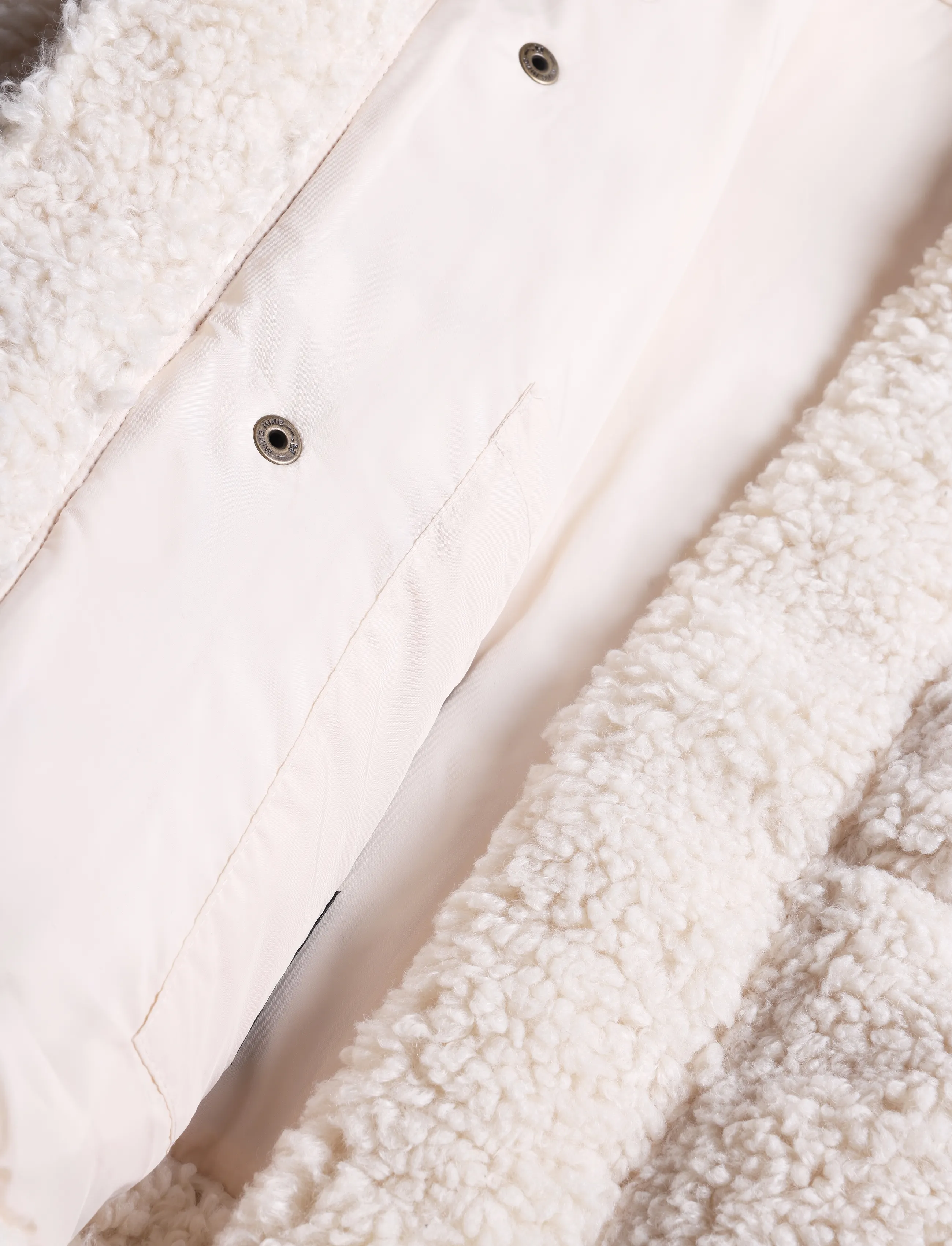 Levi's® - BRYNN CROP PUFFER NOVELTY WHIT - winter jackets - neutrals - 4