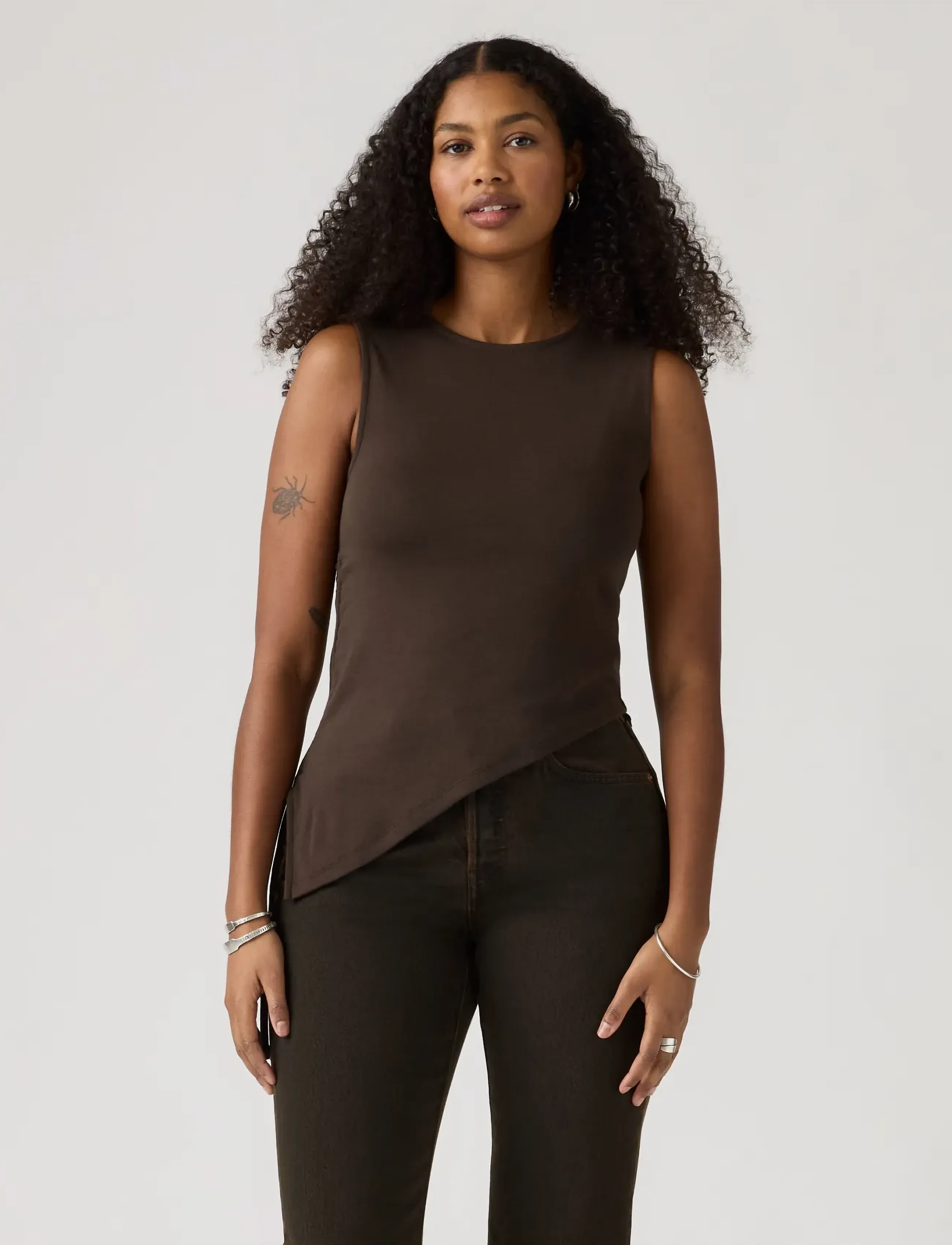 Levi's® - ALILA ASYMMETRICAL SL TOP JAVA - varrukateta topid - browns - 3