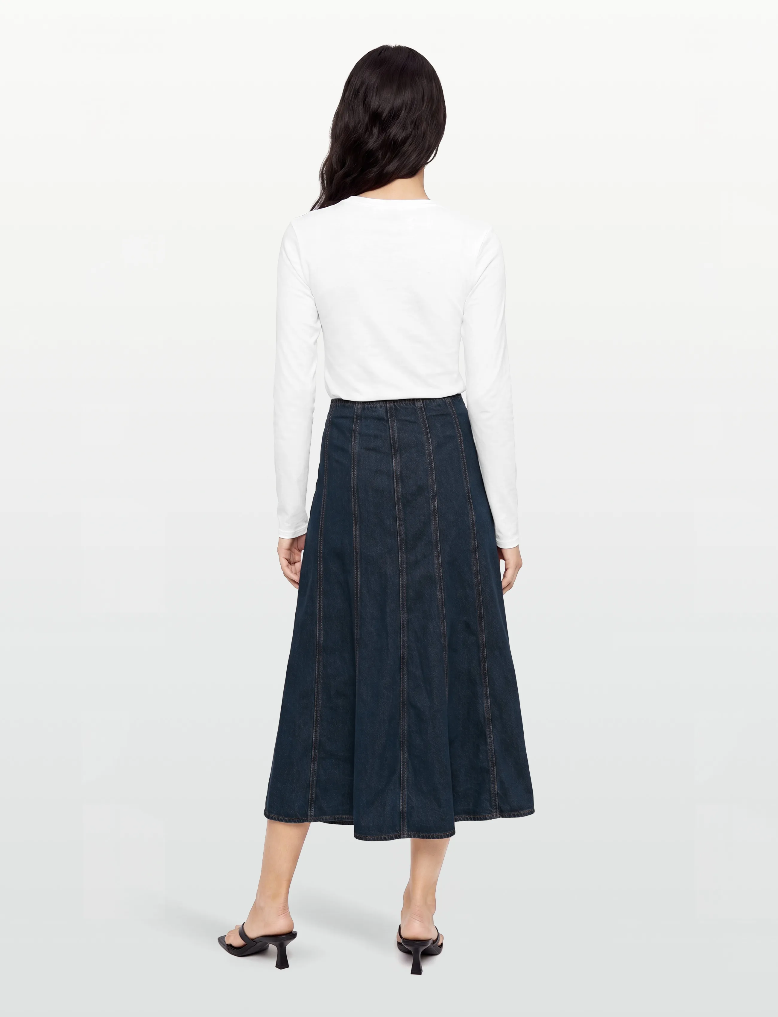 Levi's® - SEAMED FLARE SKIRT HIGH VIBRAT - jeanskjolar - med indigo - flat finish - 4