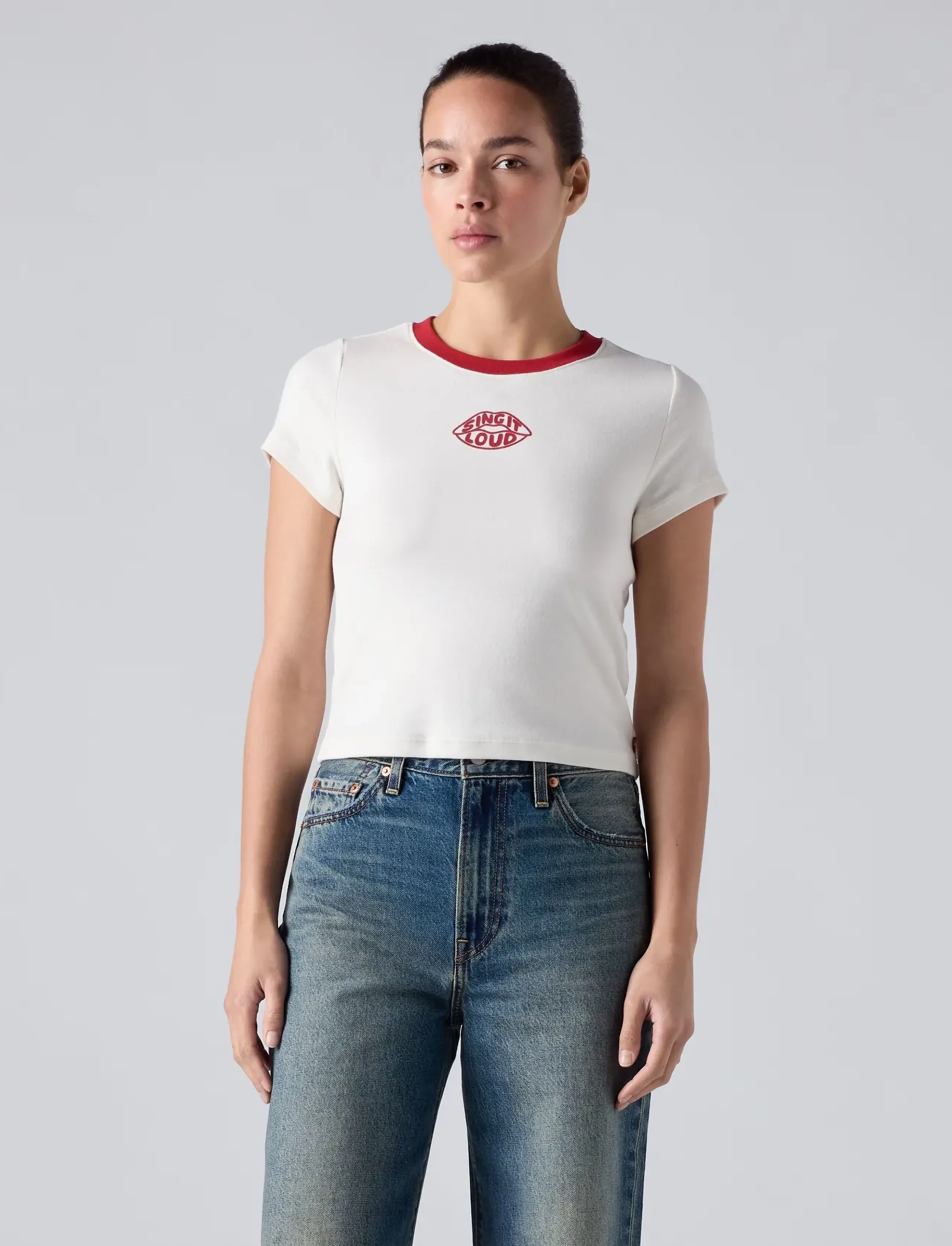 Levi's® - GR ESSENTIAL BABY TEE SING IT - t-särgid - whites - 3