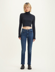 LEVI´S Women - 724 HIGH RISE STRAIGHT Z0746 D - slim jeans - dark indigo - worn in - 3