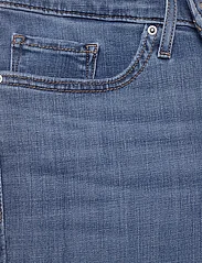 LEVI´S Women - 314 SHAPING STRAIGHT LAPIS GEM - raka jeans - med indigo - worn in - 7