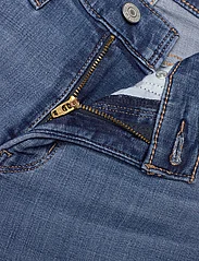 LEVI´S Women - 314 SHAPING STRAIGHT LAPIS GEM - raka jeans - med indigo - worn in - 8