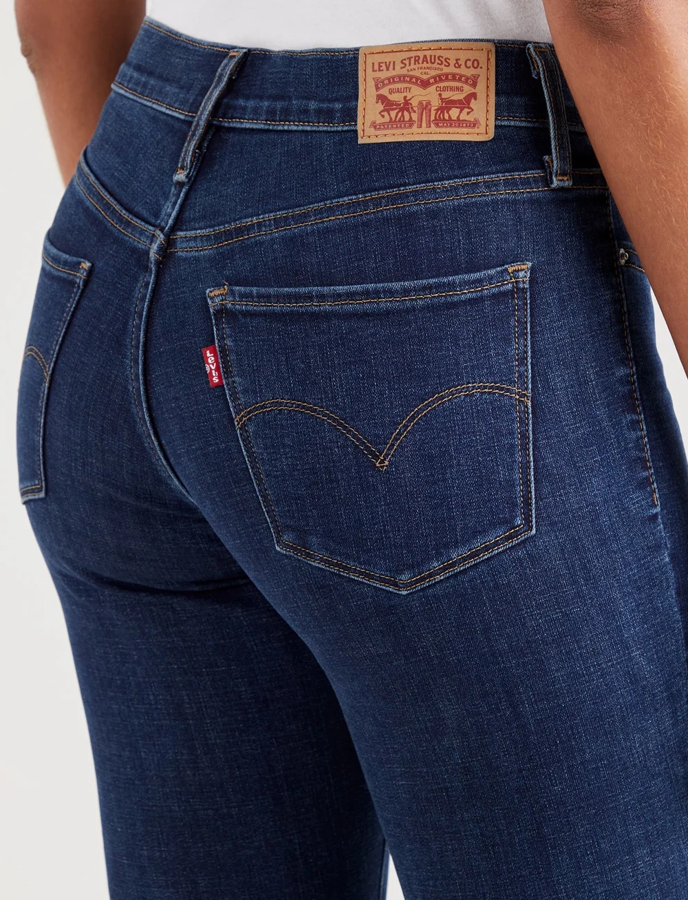 LEVI S Women 314 Shaping Straight Lapis Dar Flared jeans Boozt