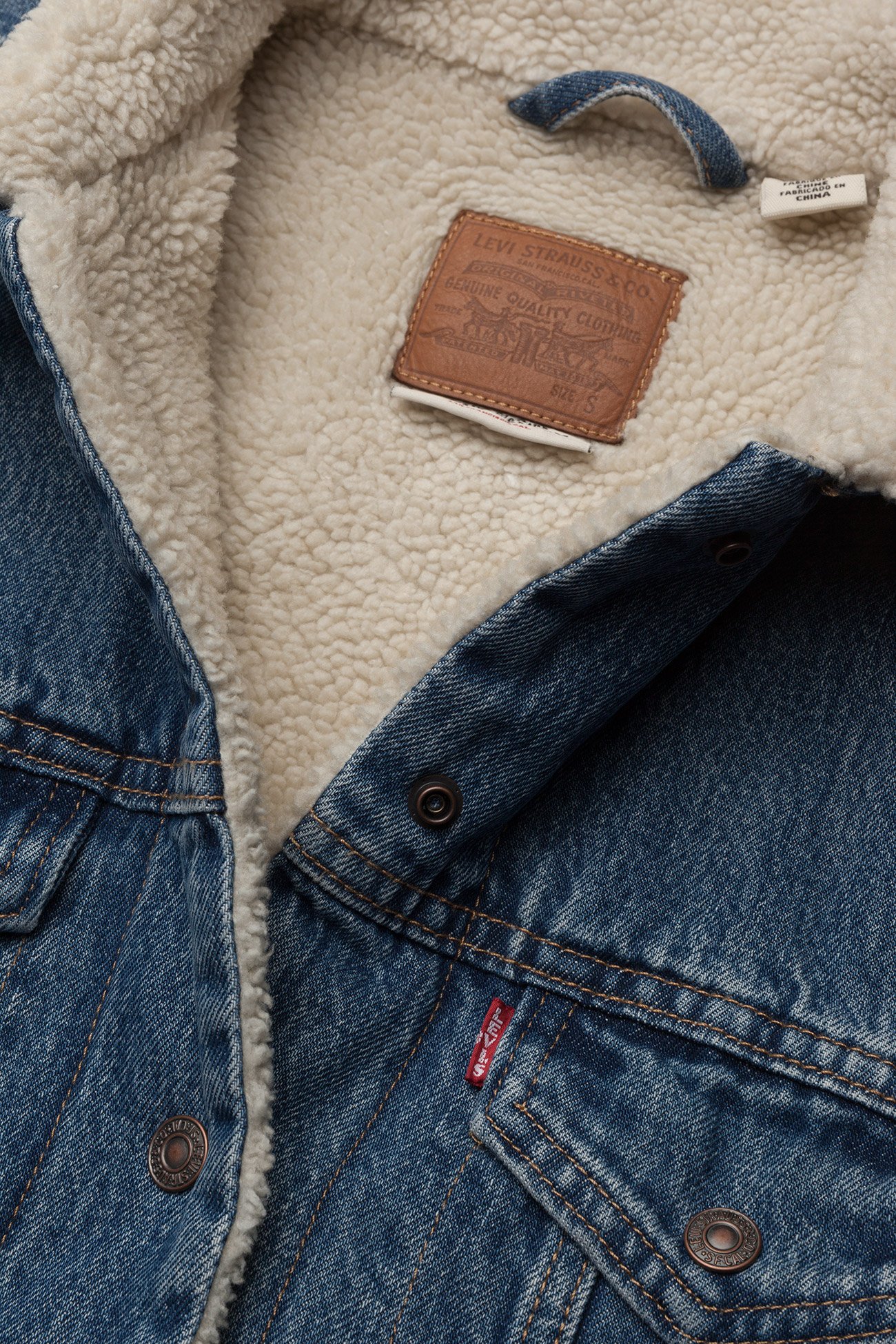 Levi's® - EXBF SHERPA TRUCKER ADDICTED T - med indigo - worn in - 3