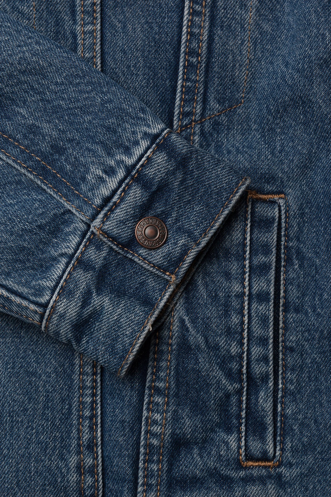 Levi's® - EXBF SHERPA TRUCKER ADDICTED T - med indigo - worn in - 4