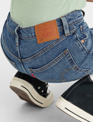 LEVI´S Women - 501 CROP STAND OFF - straight jeans - dark indigo - worn in - 6