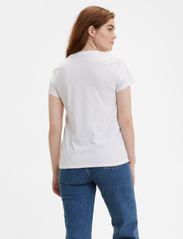 LEVI´S Women - PERFECT TEE WHITE CN100XX - t-skjorter - neutrals - 3